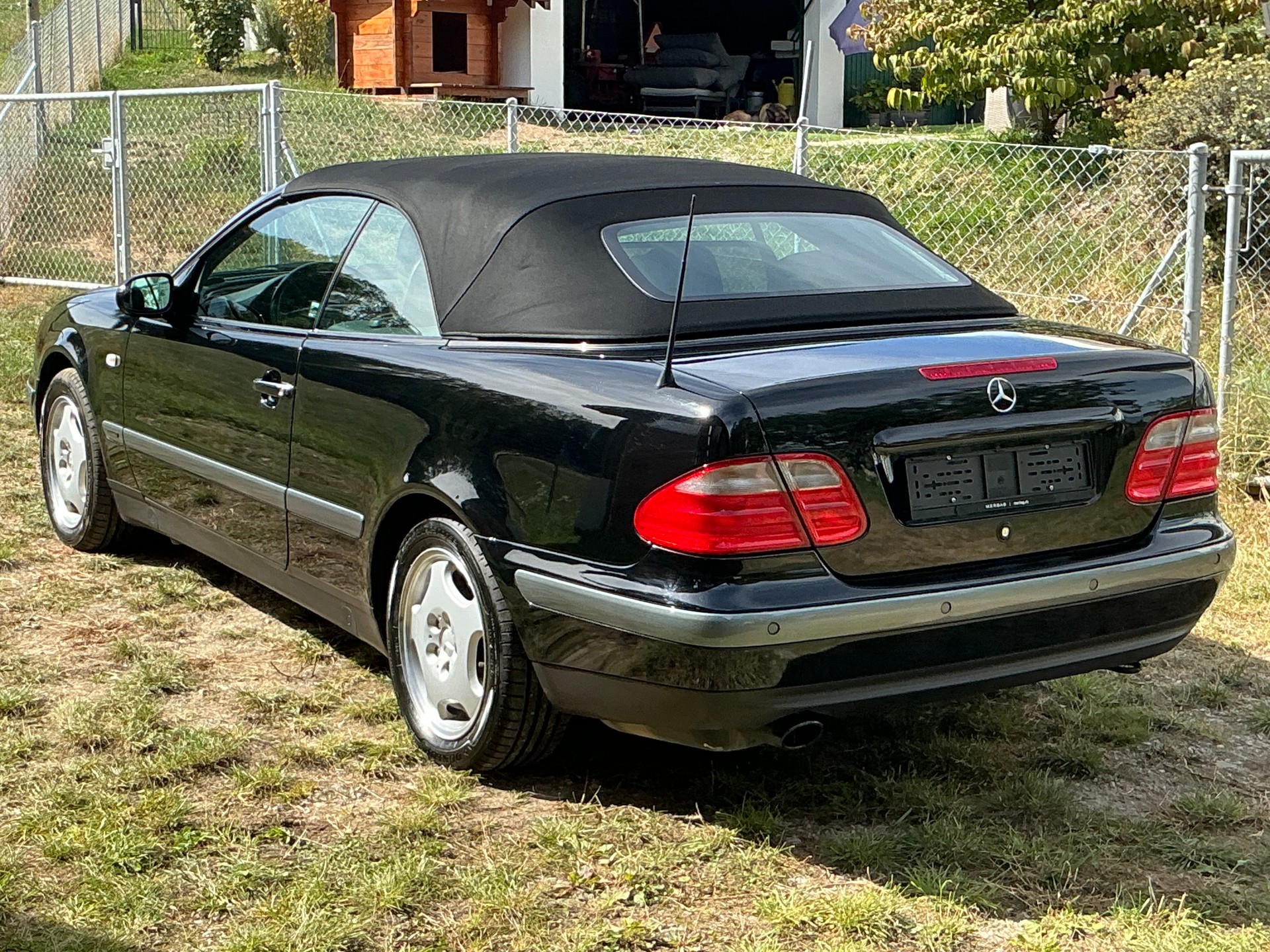 MERCEDES-BENZ CLK 200-image-14