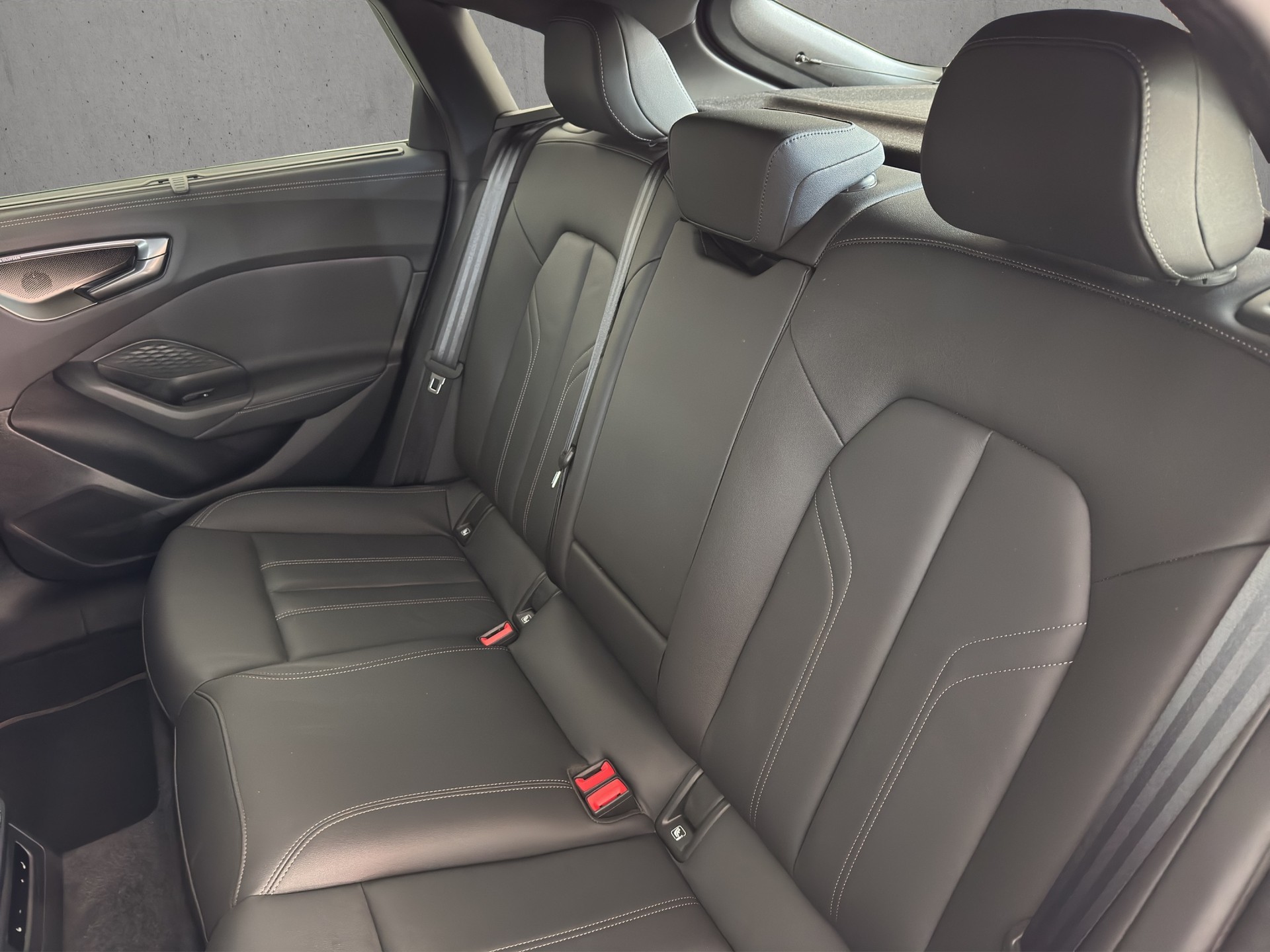 AUDI A5 Limousine TDI S Line S tronic "Pano-Leder-Matrix-Head-Up-Beifahrer Display"-image-11