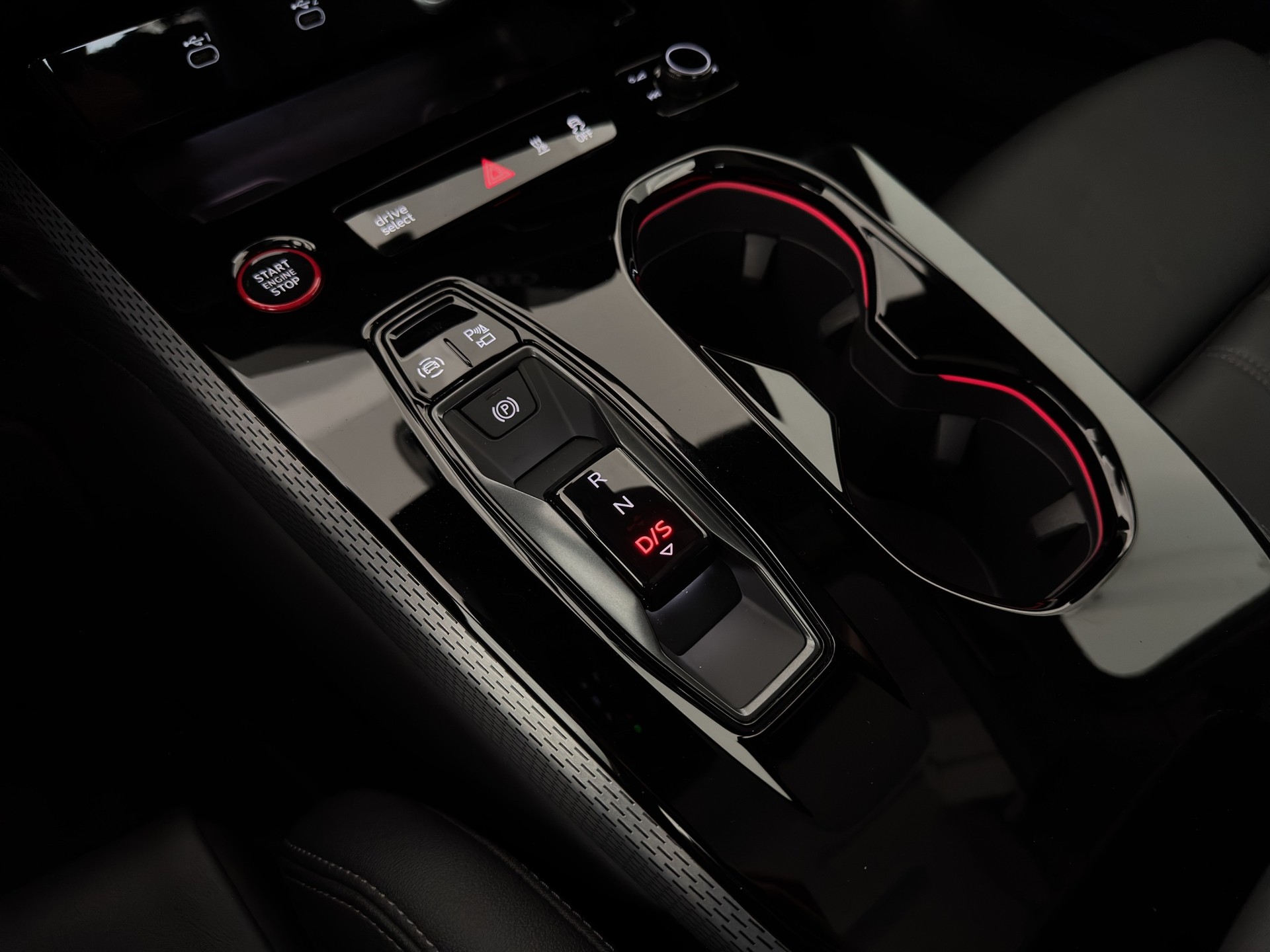 AUDI A5 Limousine TDI S Line S tronic "Pano-Leder-Matrix-Head-Up-Beifahrer Display"-image-20