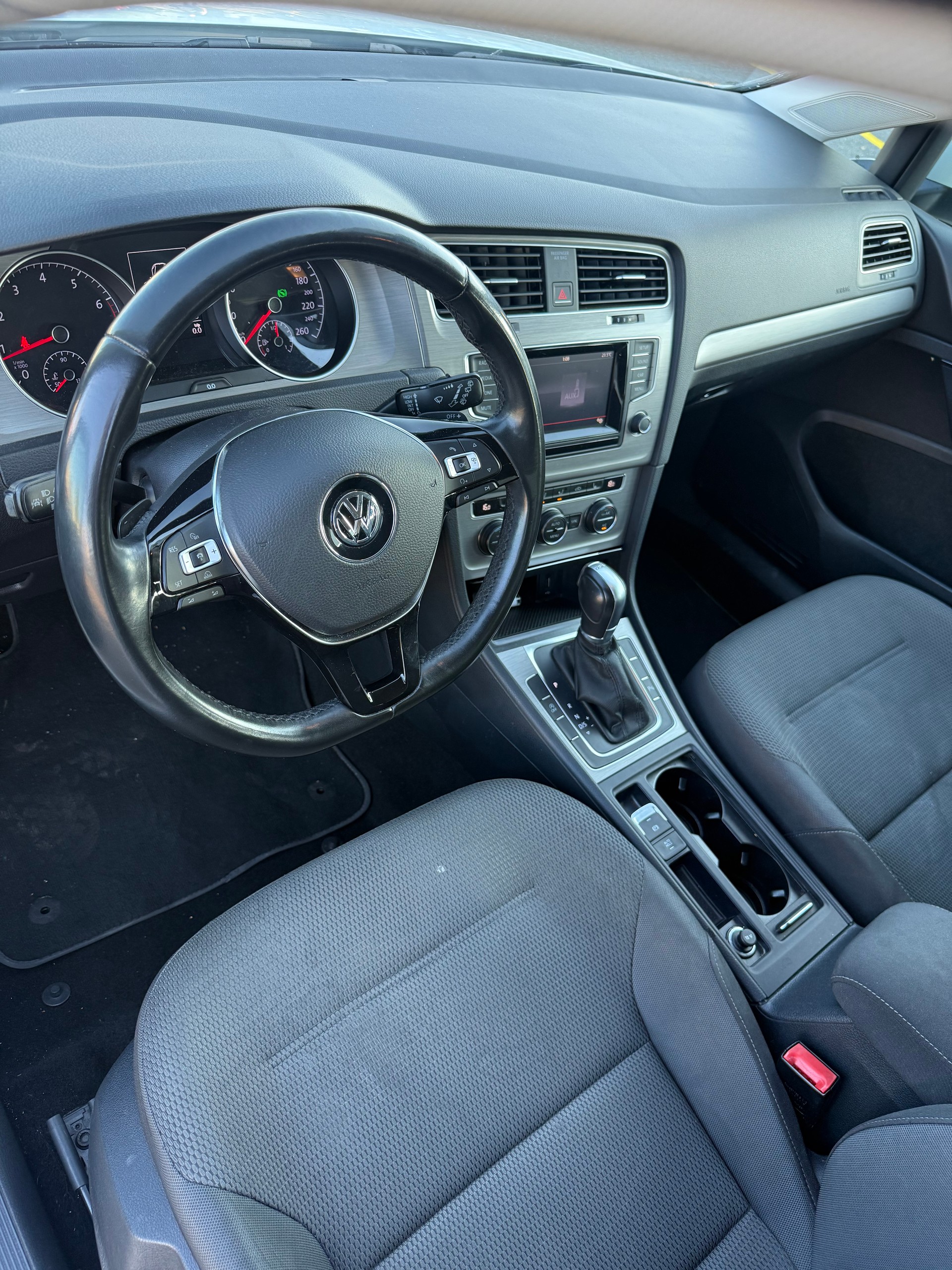 VW Golf 1.4 TSI Comfortline DSG-image-7
