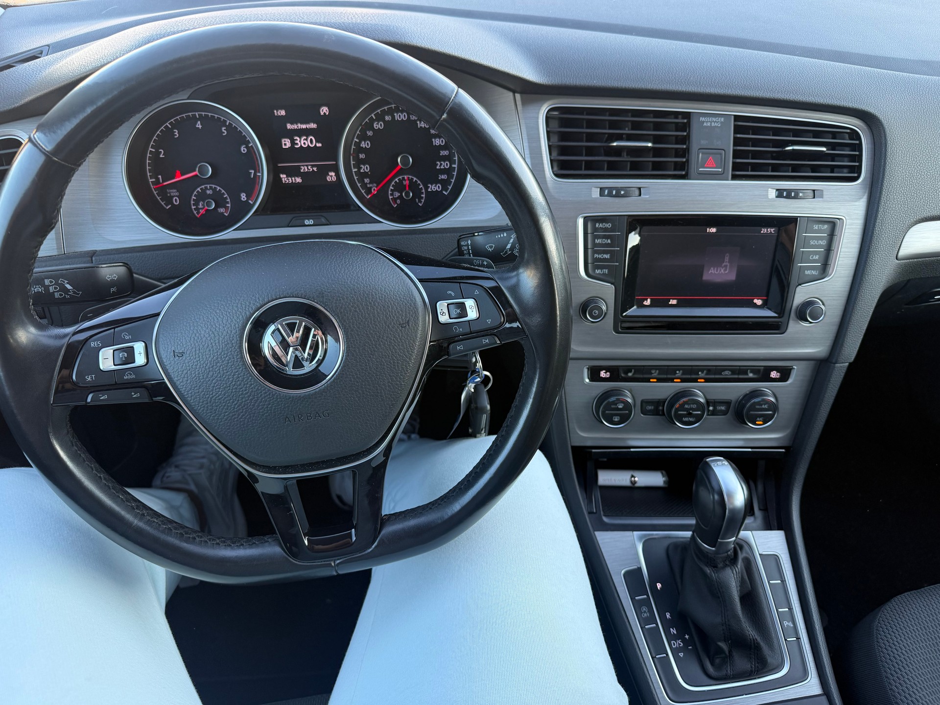 VW Golf 1.4 TSI Comfortline DSG-image-8