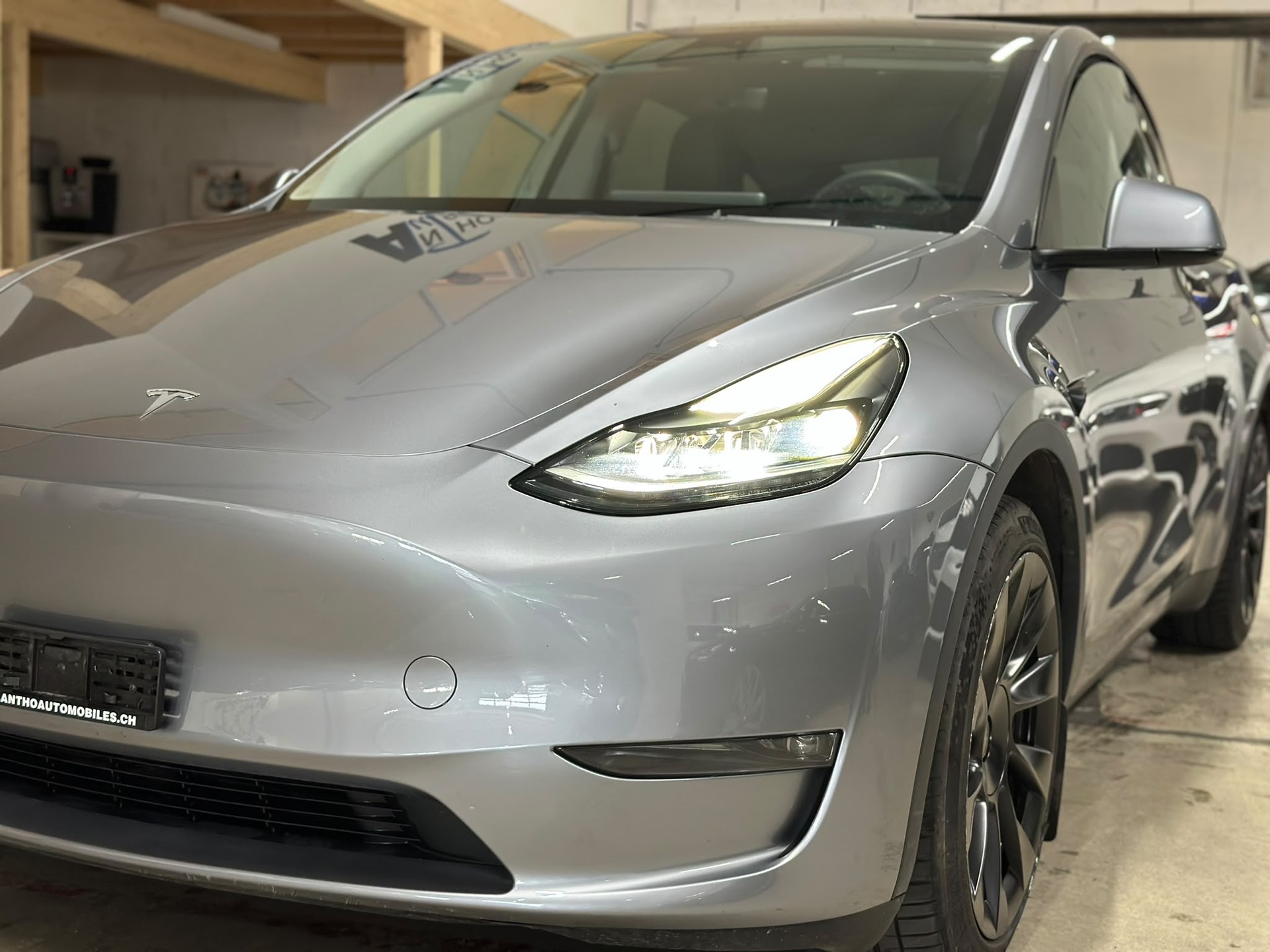 TESLA Model Y Long Range-image-6
