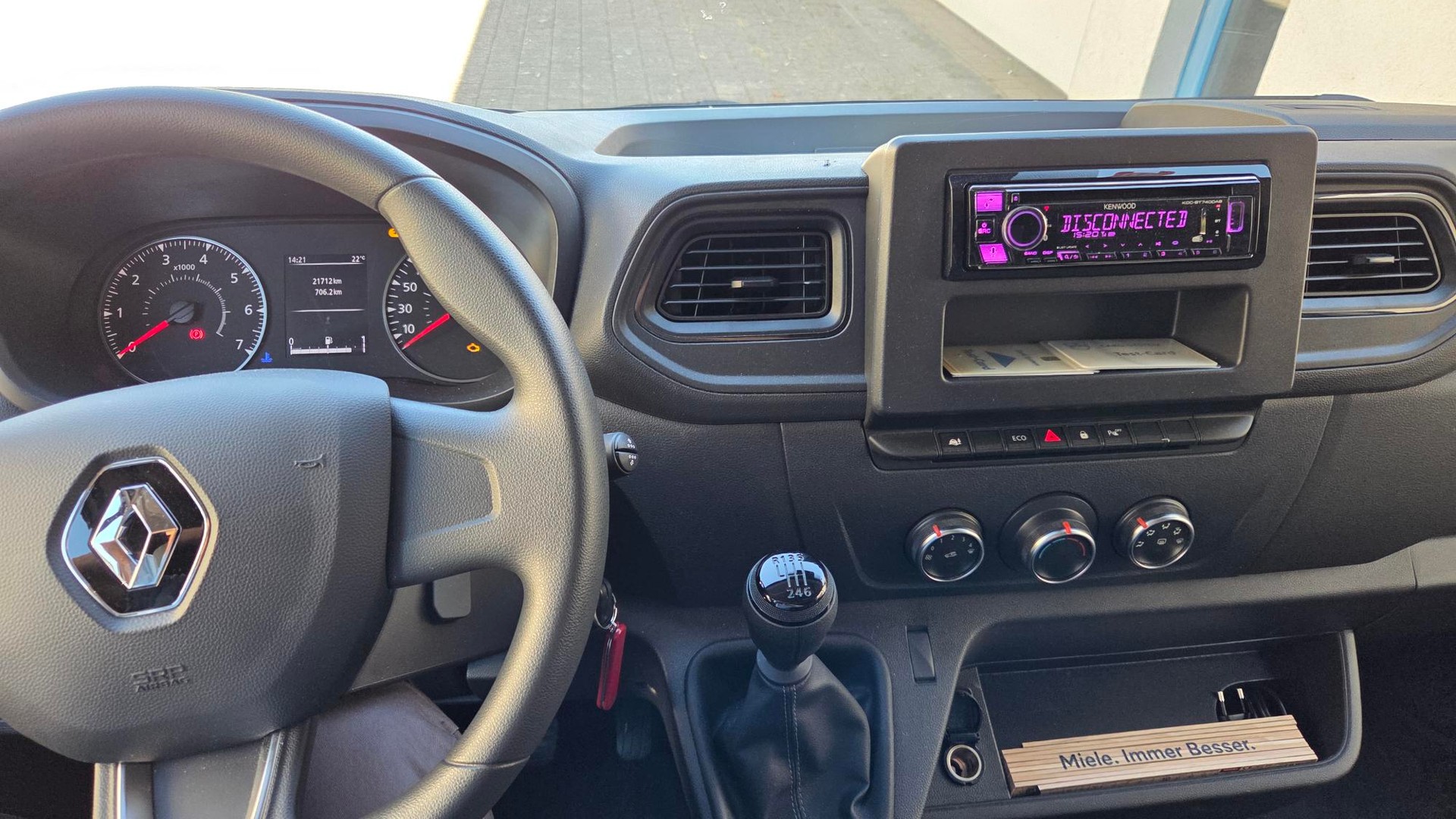 RENAULT 2.3 dCi 135 TwinTurbo-image-2