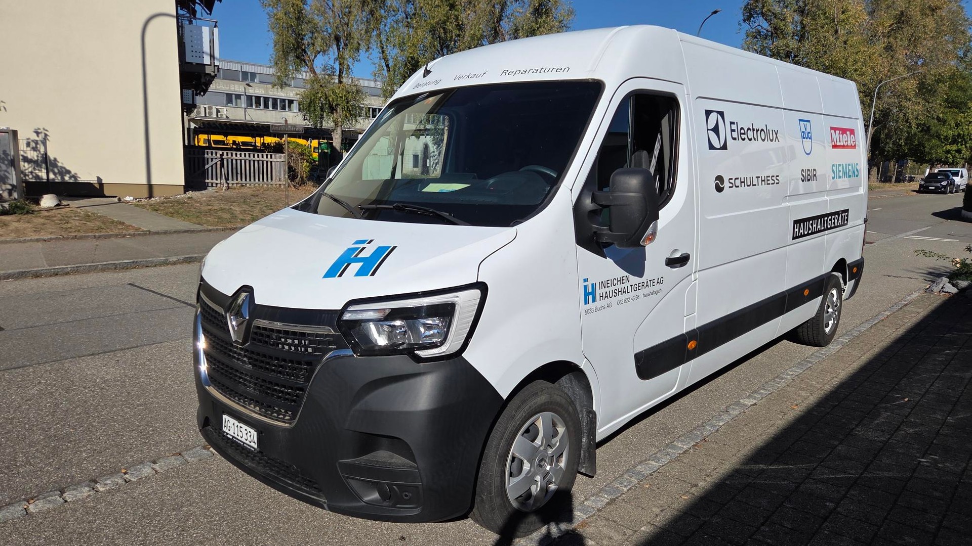 RENAULT 2.3 dCi 135 TwinTurbo-image-1
