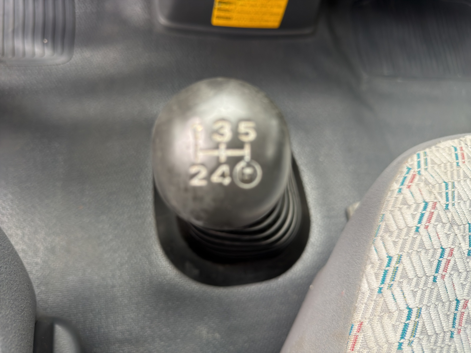 TOYOTA Hiace D-4D 4WD Kombi-image-13