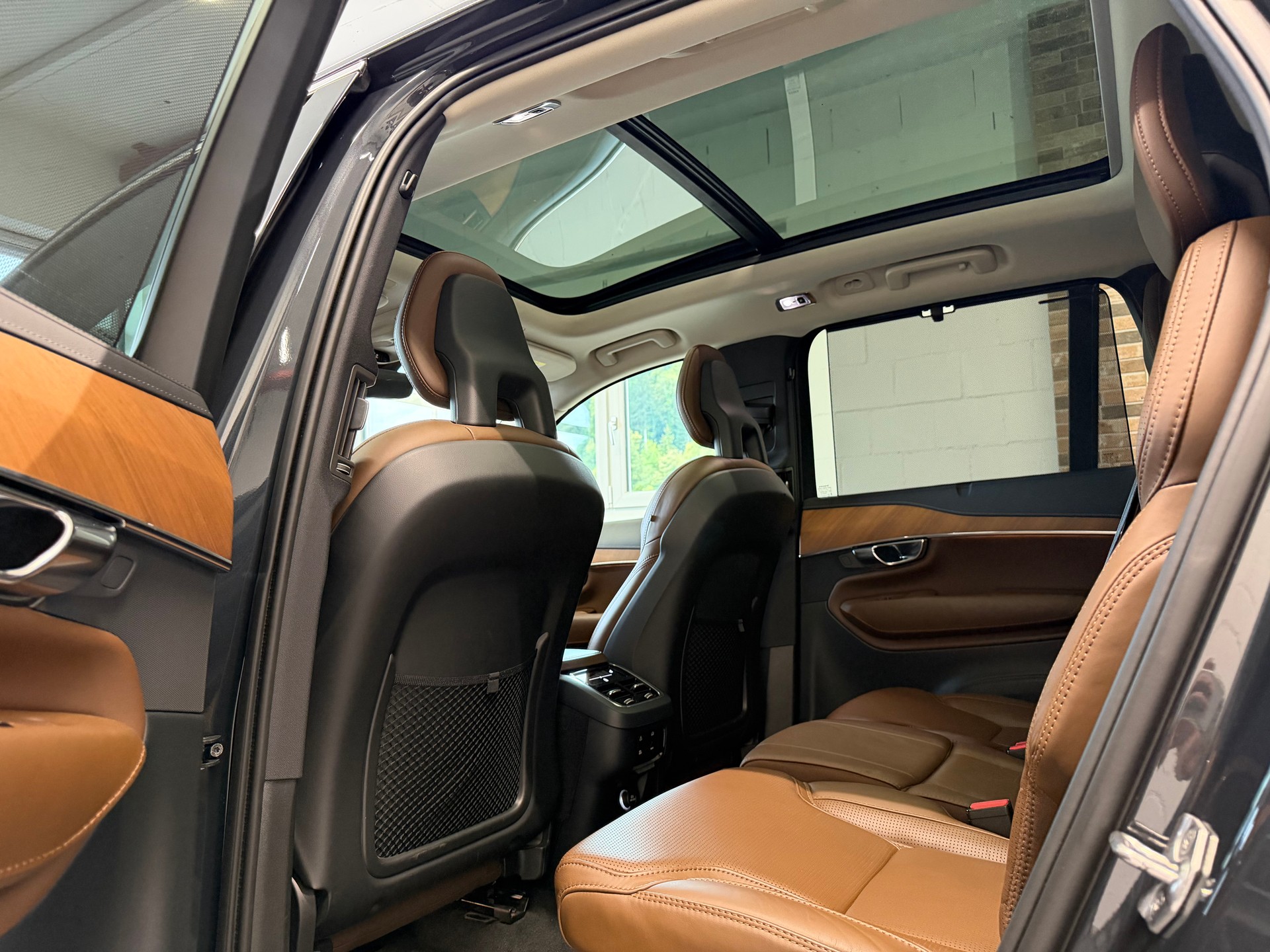 VOLVO XC90 B5 Diesel Mild Hybrid AWD Inscription Geartronic-image-12