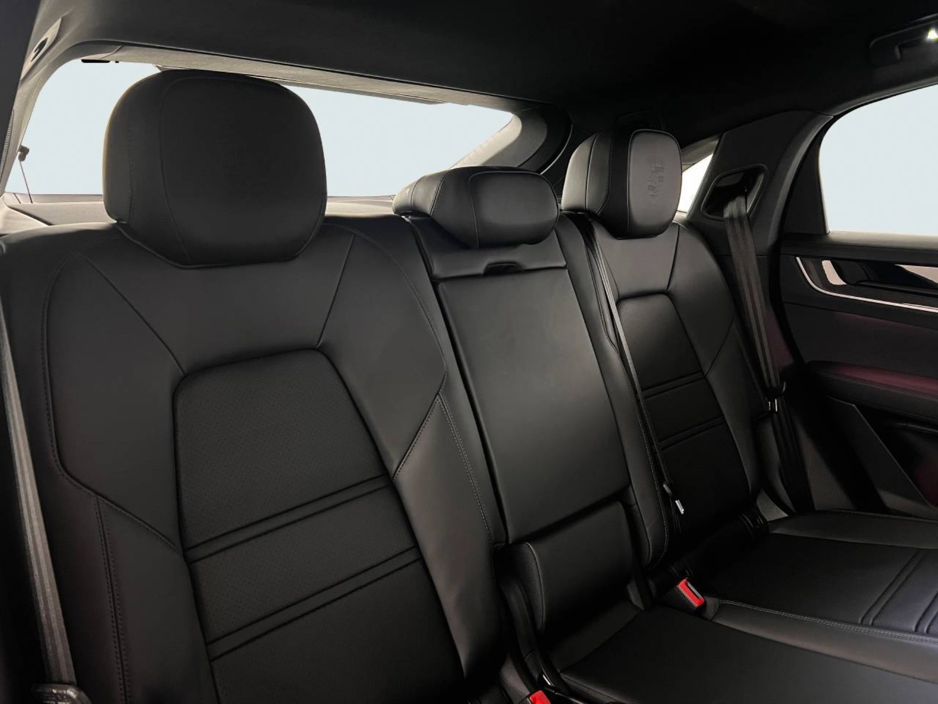 PORSCHE Cayenne S E-Hybrid Coupé-image-23