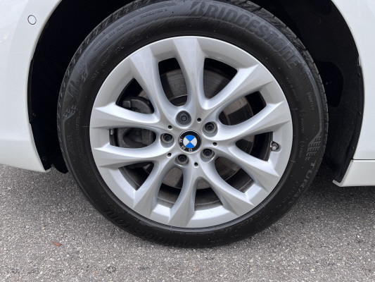 BMW 218d xDrive Gran Tourer-image-3