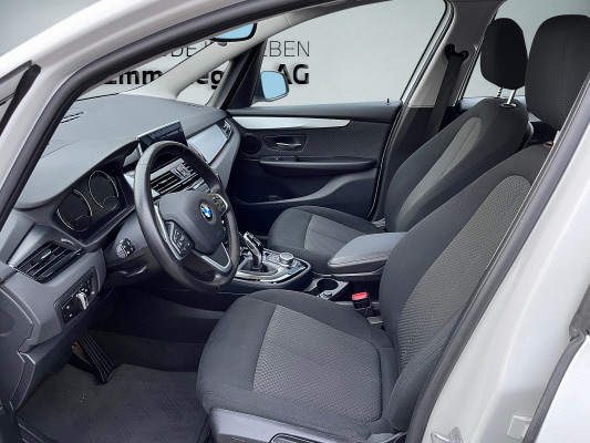 BMW 218d xDrive Gran Tourer-image-5