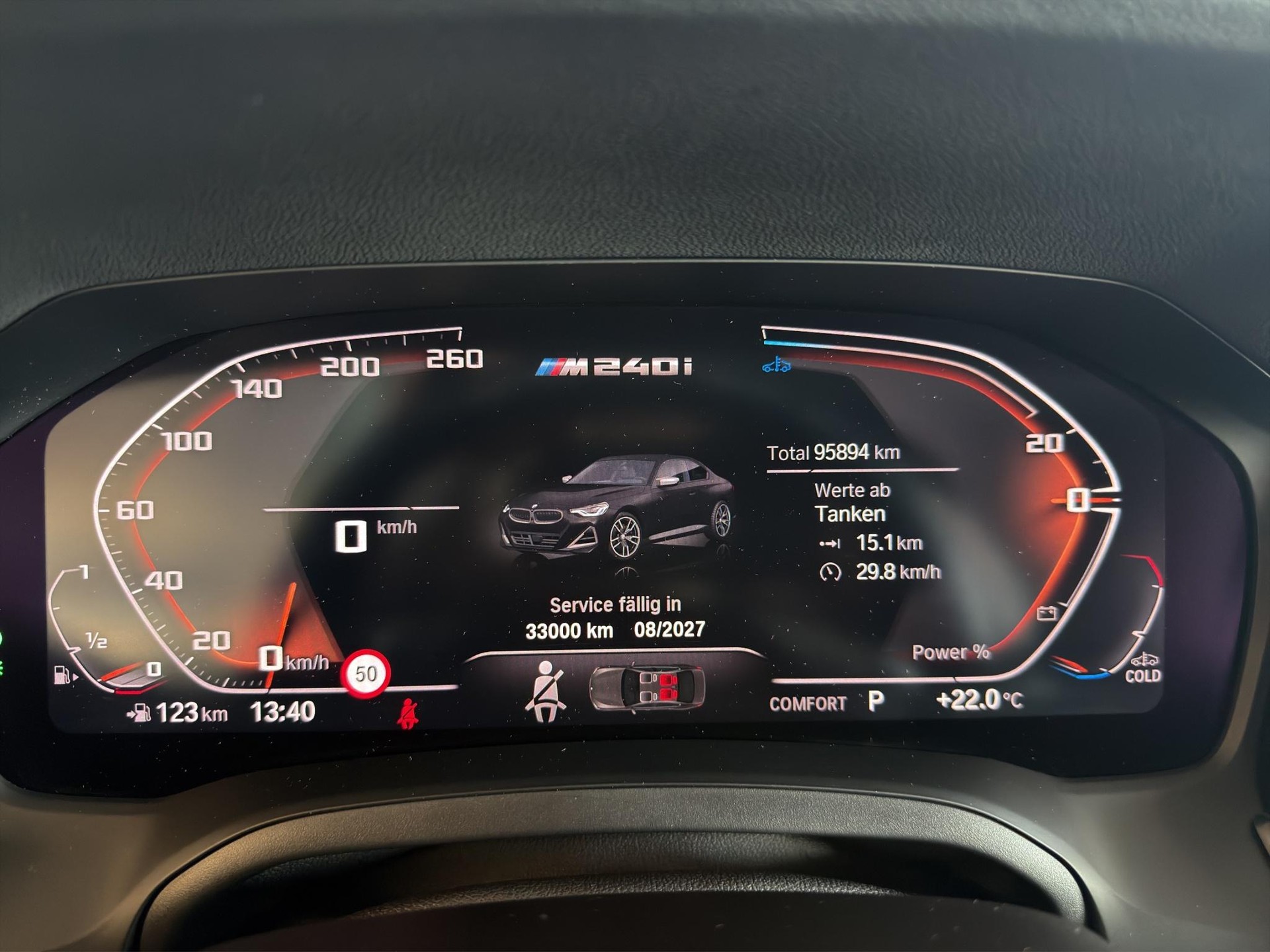 BMW M240i xDrive-image-16