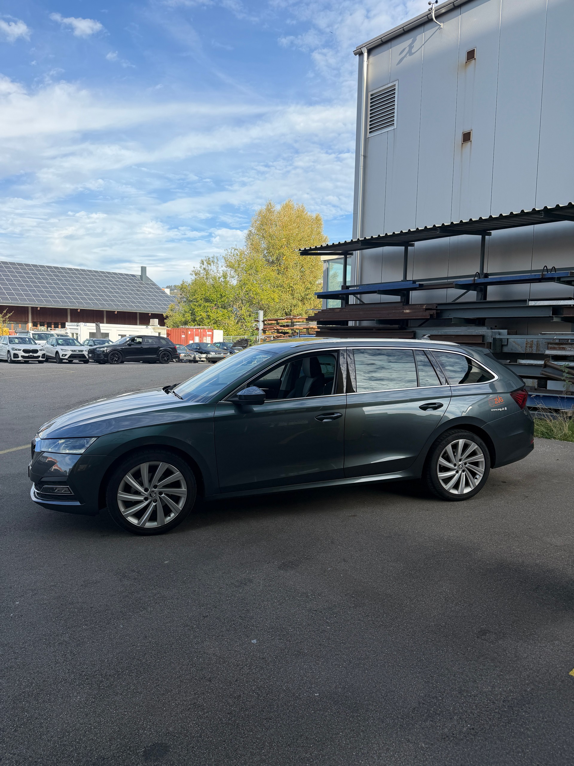 SKODA Octavia Combi 2.0 TDI Ambition-image-3