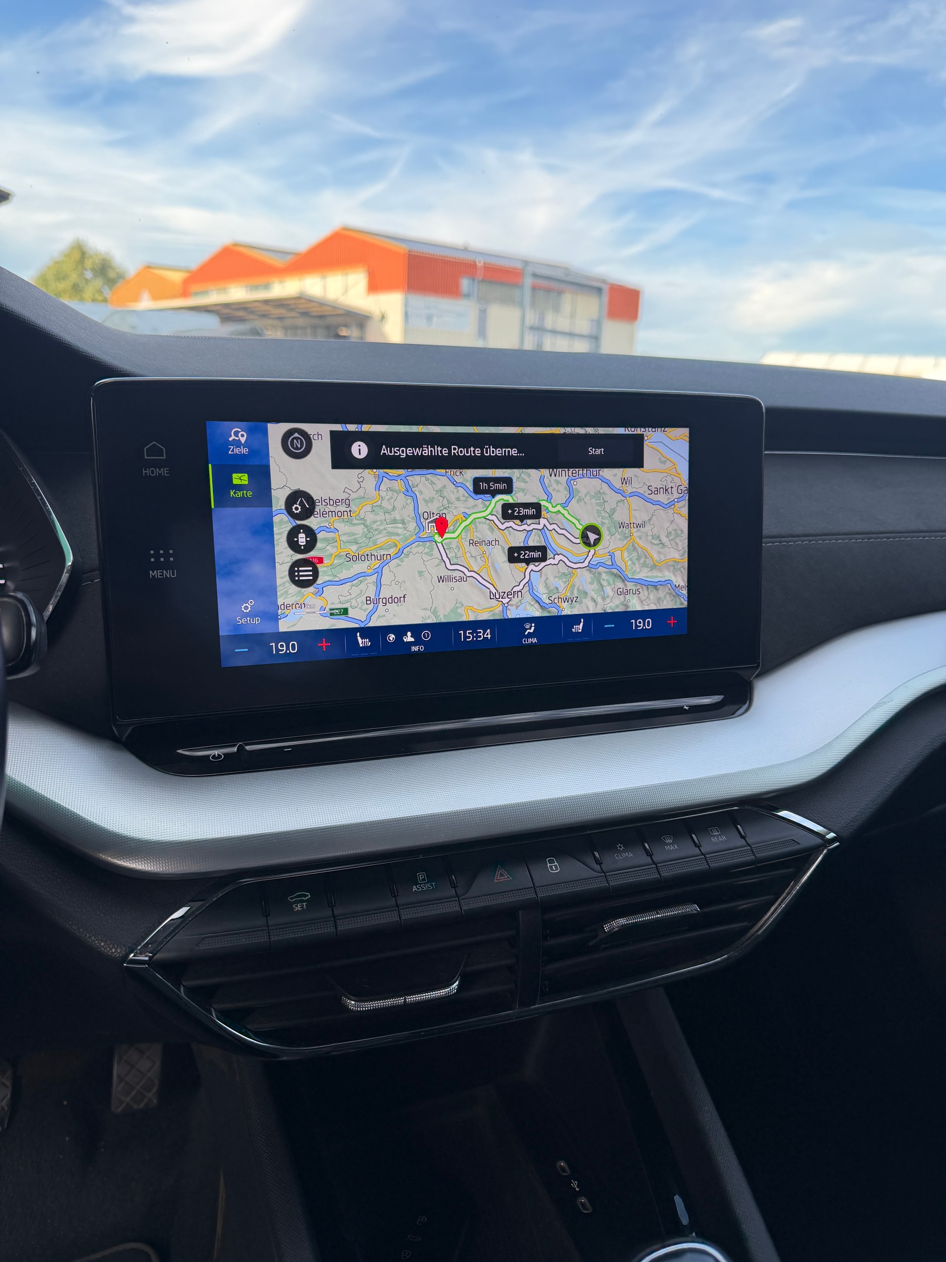 SKODA Octavia Combi 2.0 TDI Ambition-image-10