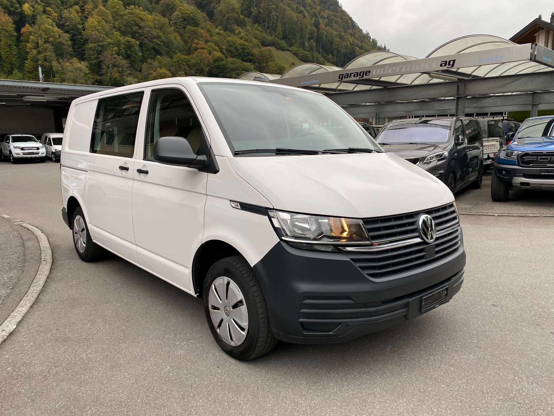 VW T6.1 2.0 TDI 4Motion DSG-image-11