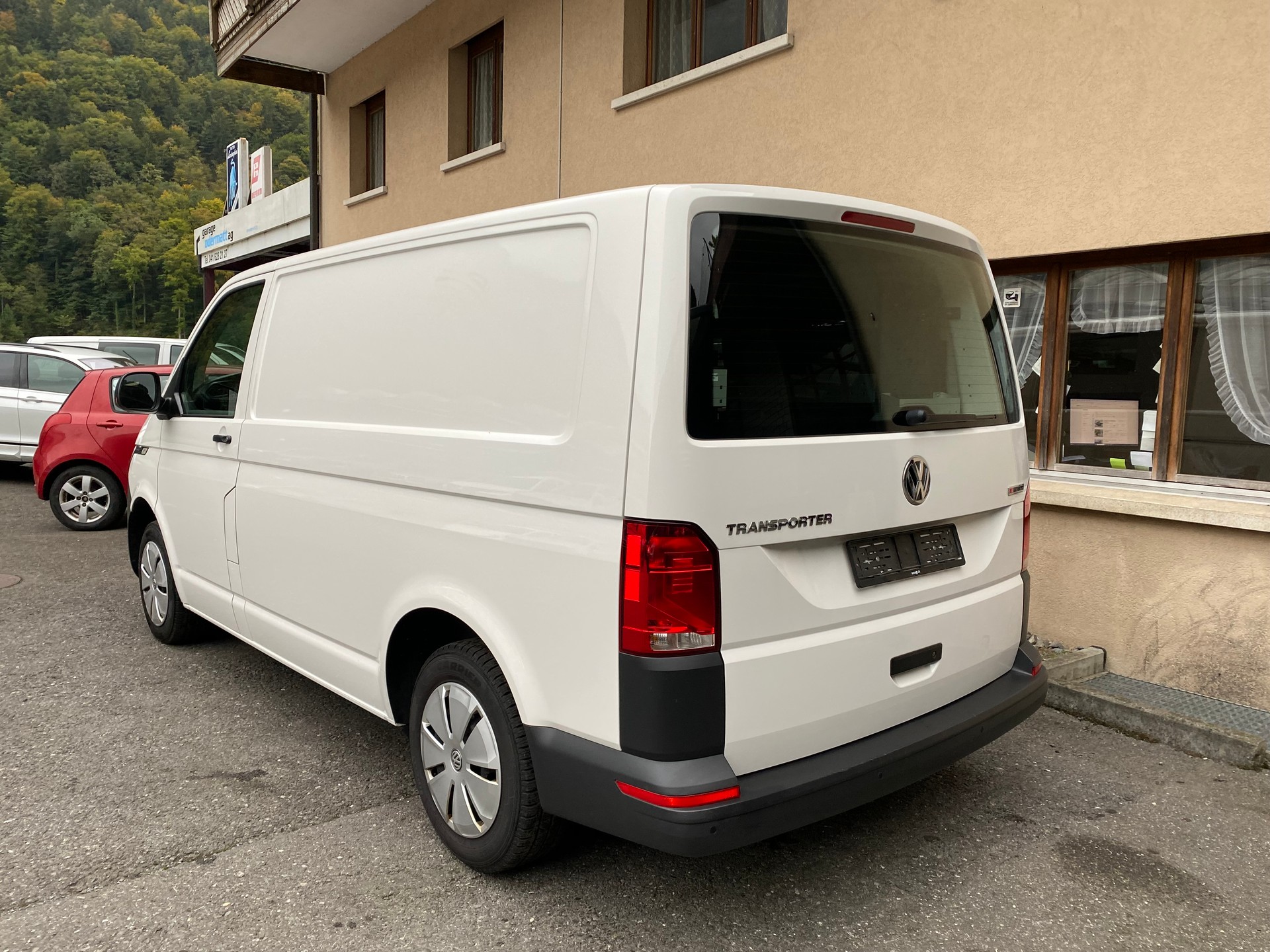 VW T6.1 2.0 TDI 4Motion DSG-image-9