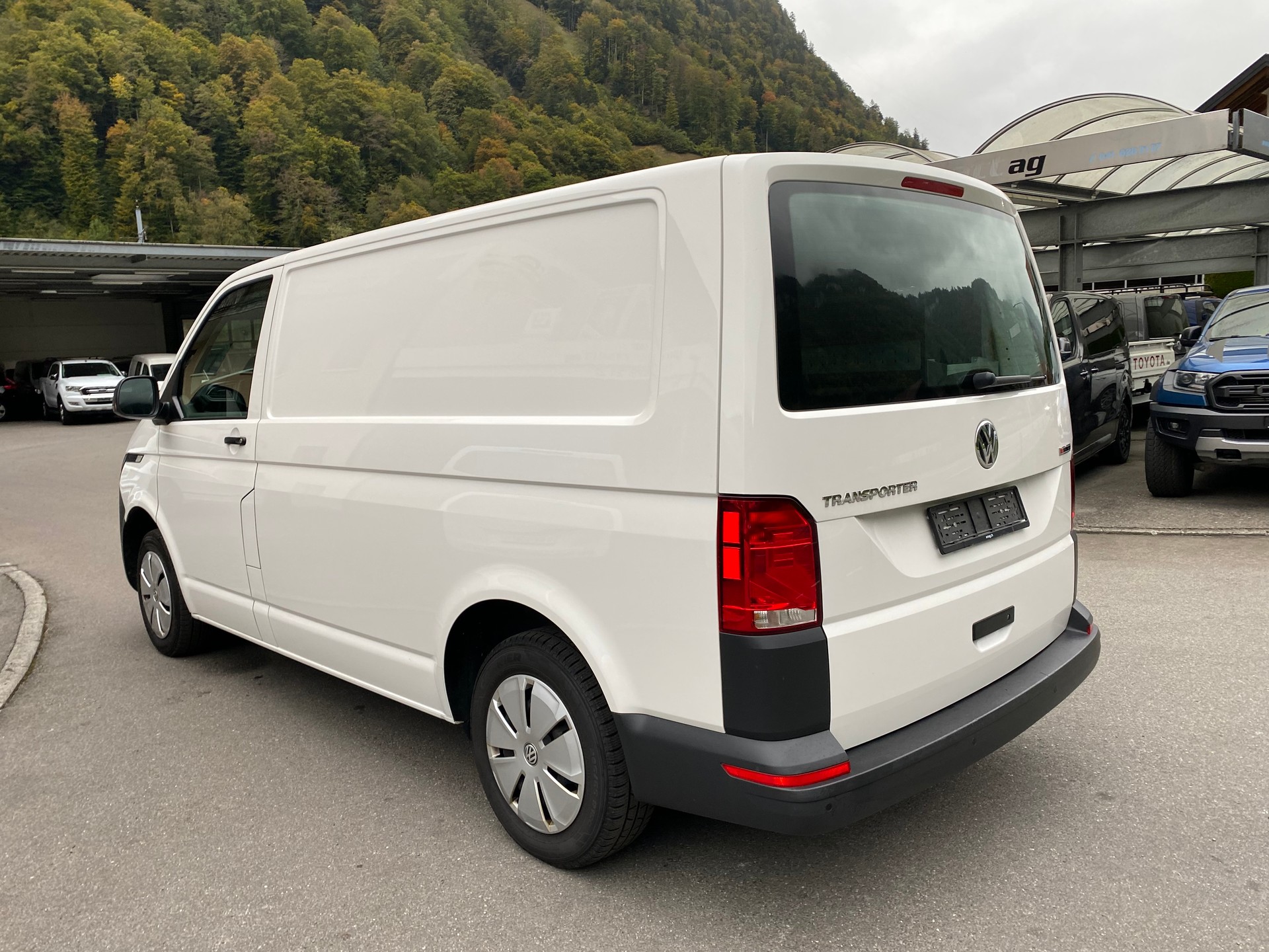 VW T6.1 2.0 TDI 4Motion DSG-image-12