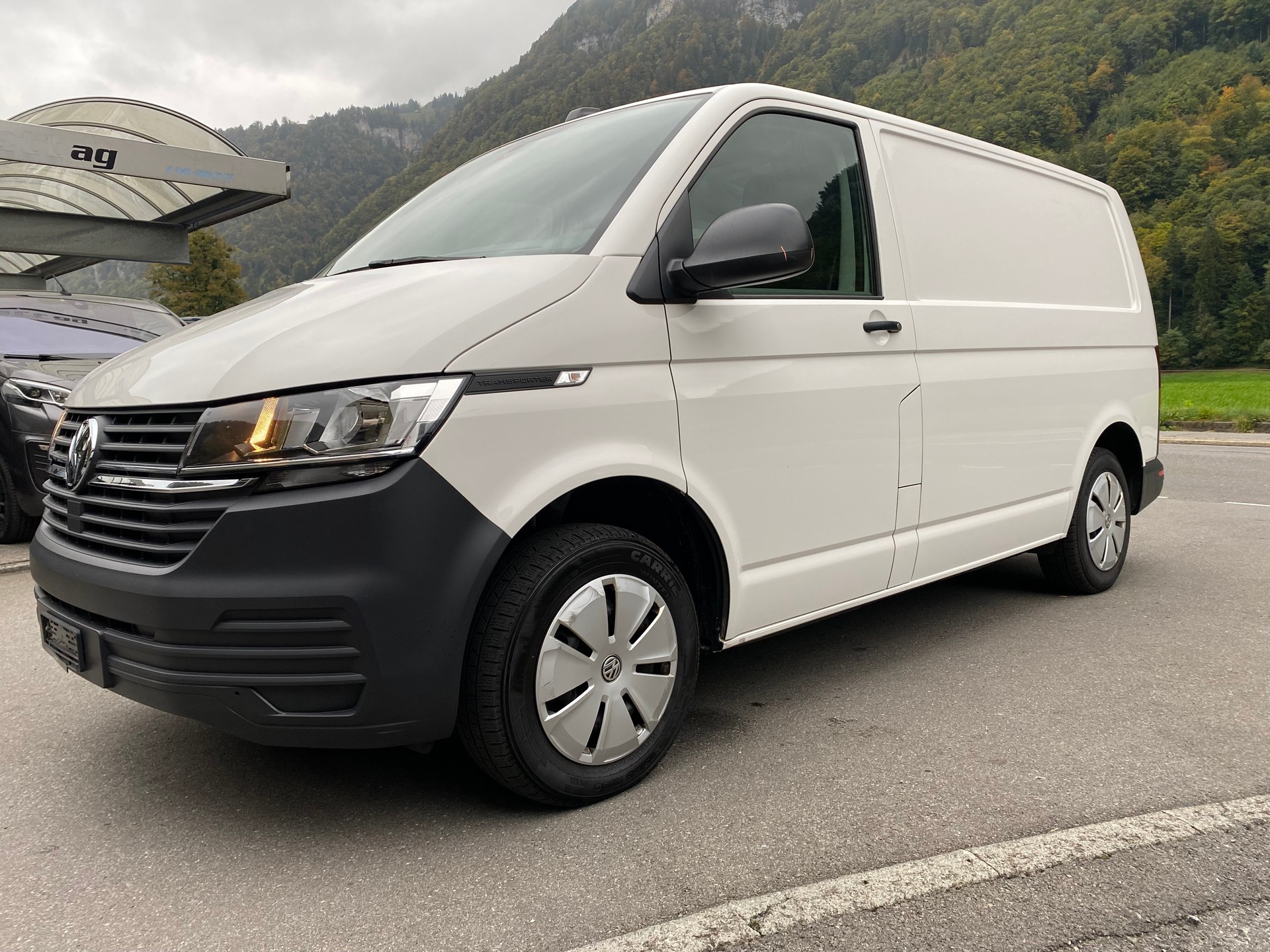VW T6.1 2.0 TDI 4Motion DSG-image-1