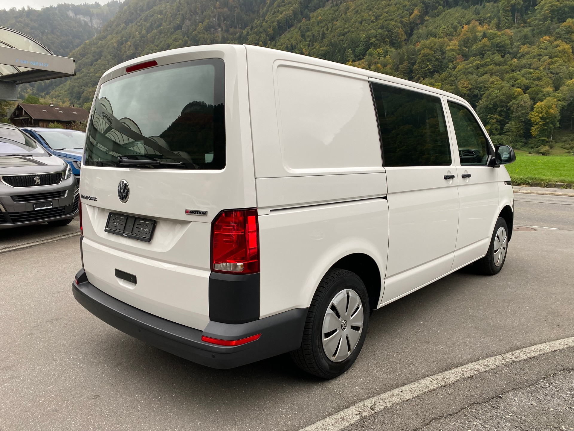 VW T6.1 2.0 TDI 4Motion DSG-image-10