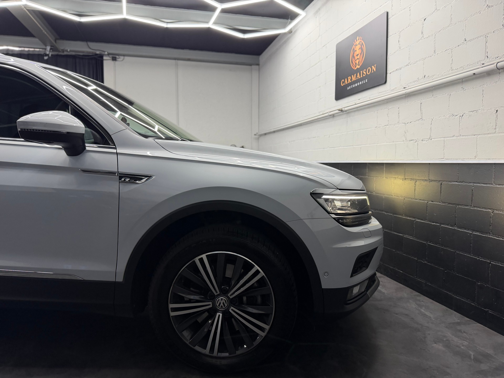 VW Tiguan Allspace 2.0 TDI SCR Highline 4Motion DSG | Head-Up | 360° Kamera | Full Assists | Anhängerkupplung 2.4T-image-9