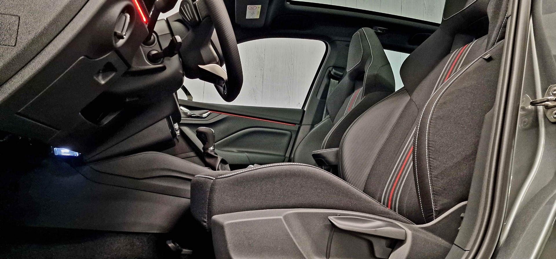 SKODA Kamiq 1.5 TSI Monte Carlo DSG-image-3