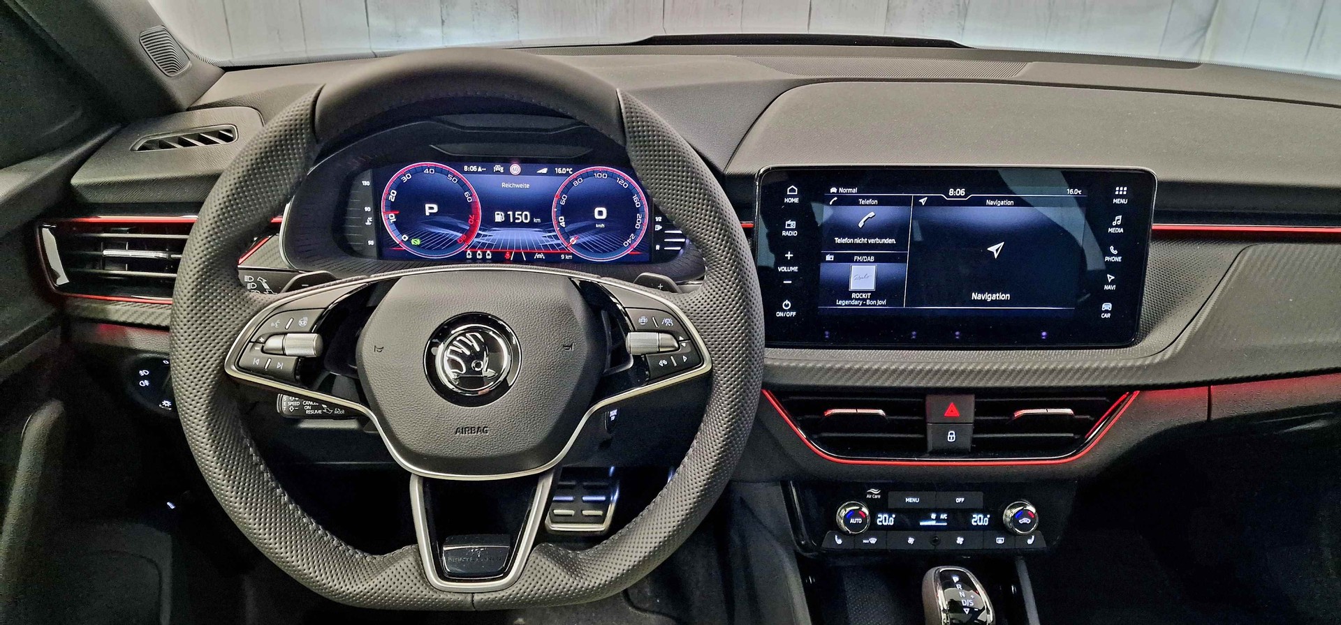 SKODA Kamiq 1.5 TSI Monte Carlo DSG-image-4