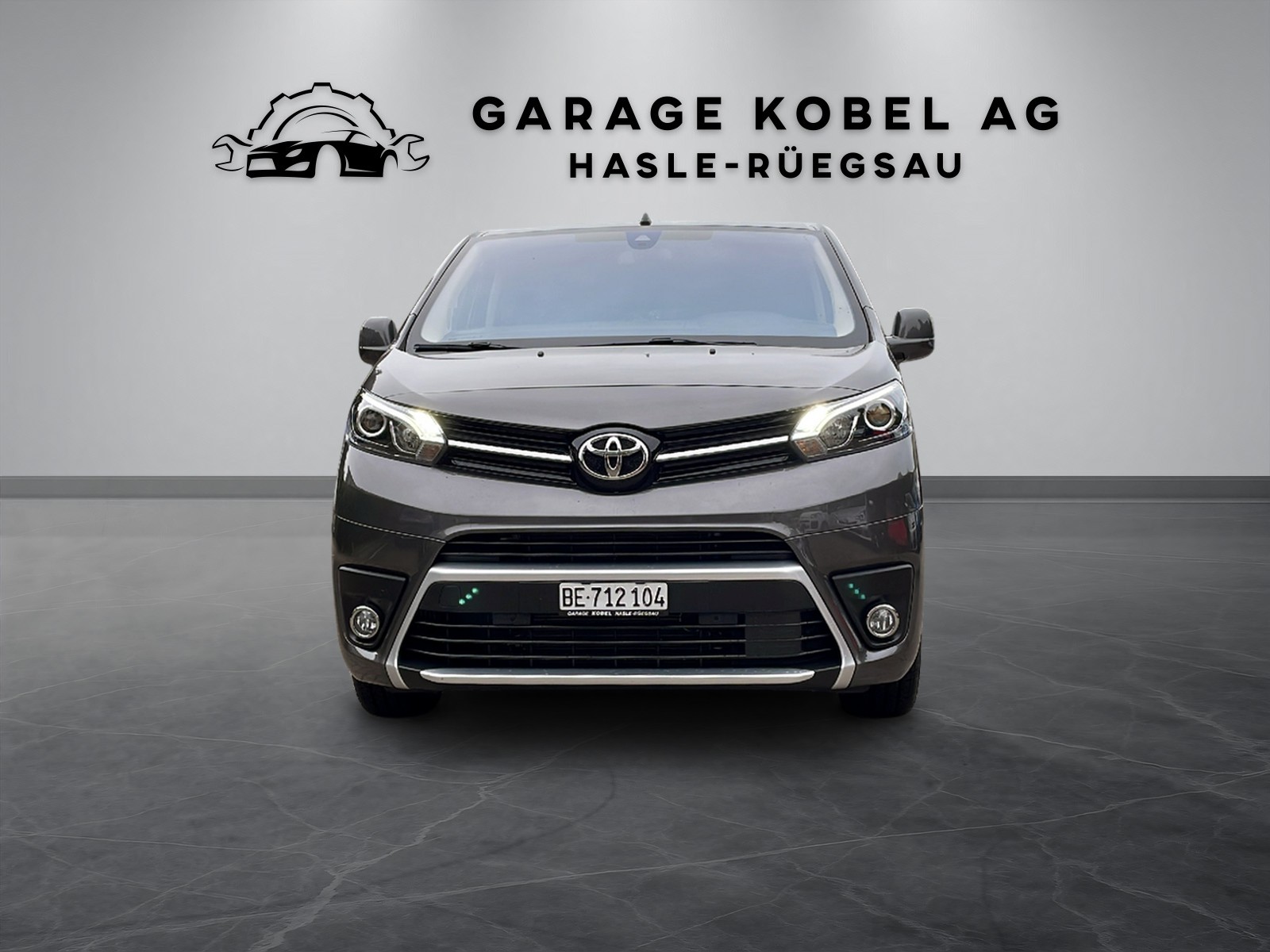 TOYOTA Proace Verso 2.0 D-4D Trend Long Automatic-image-1