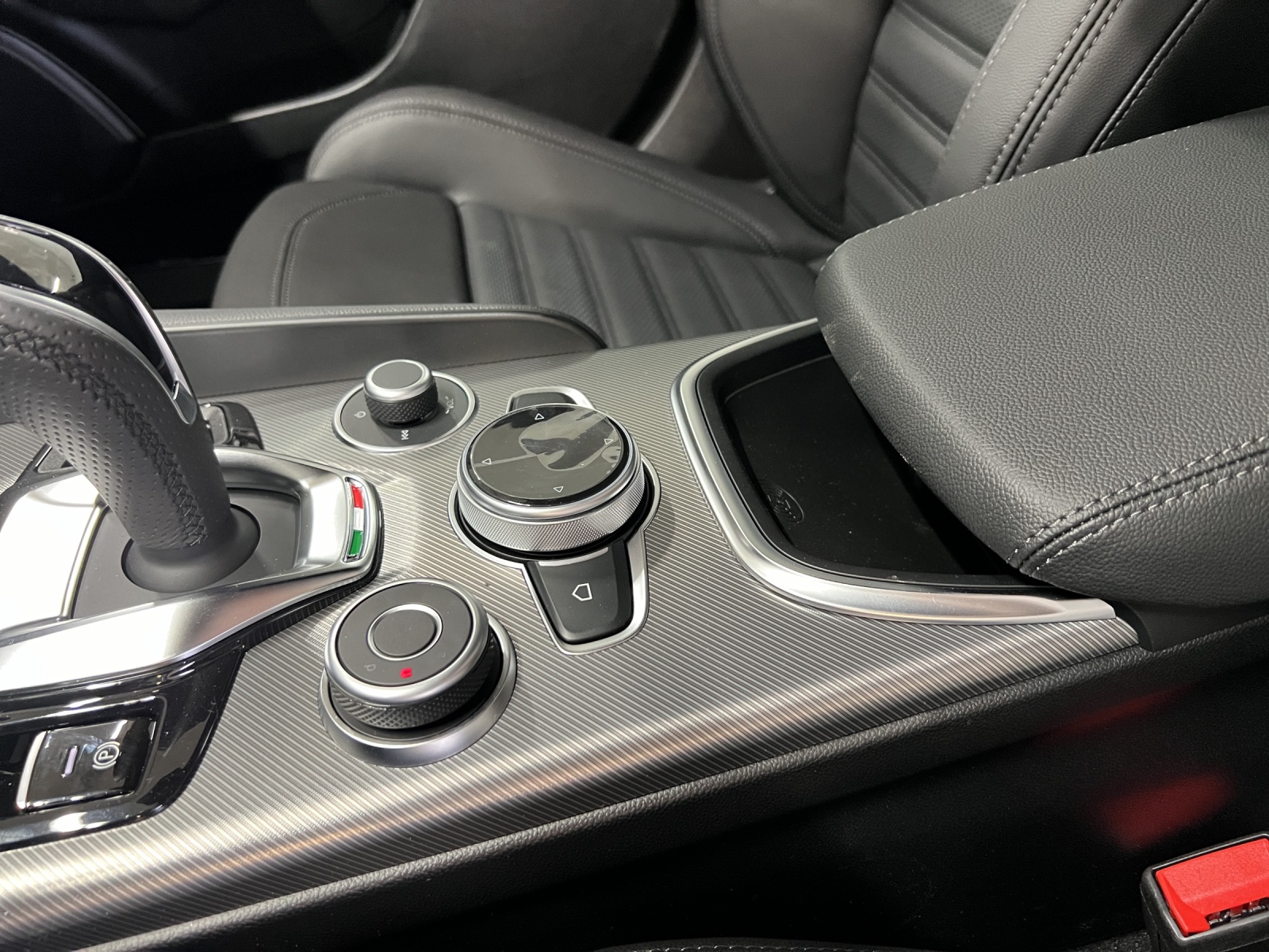 ALFA ROMEO Giulia 2.0 Sprint Edition Q4-image-10