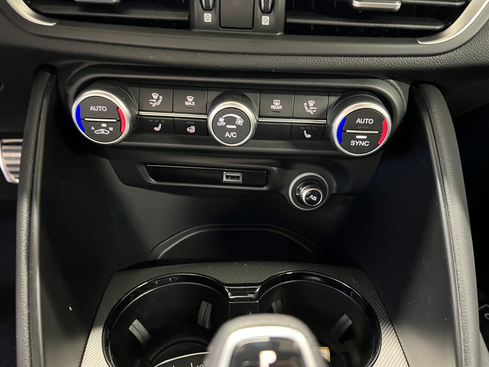 ALFA ROMEO Giulia 2.0 Sprint Edition Q4-image-8