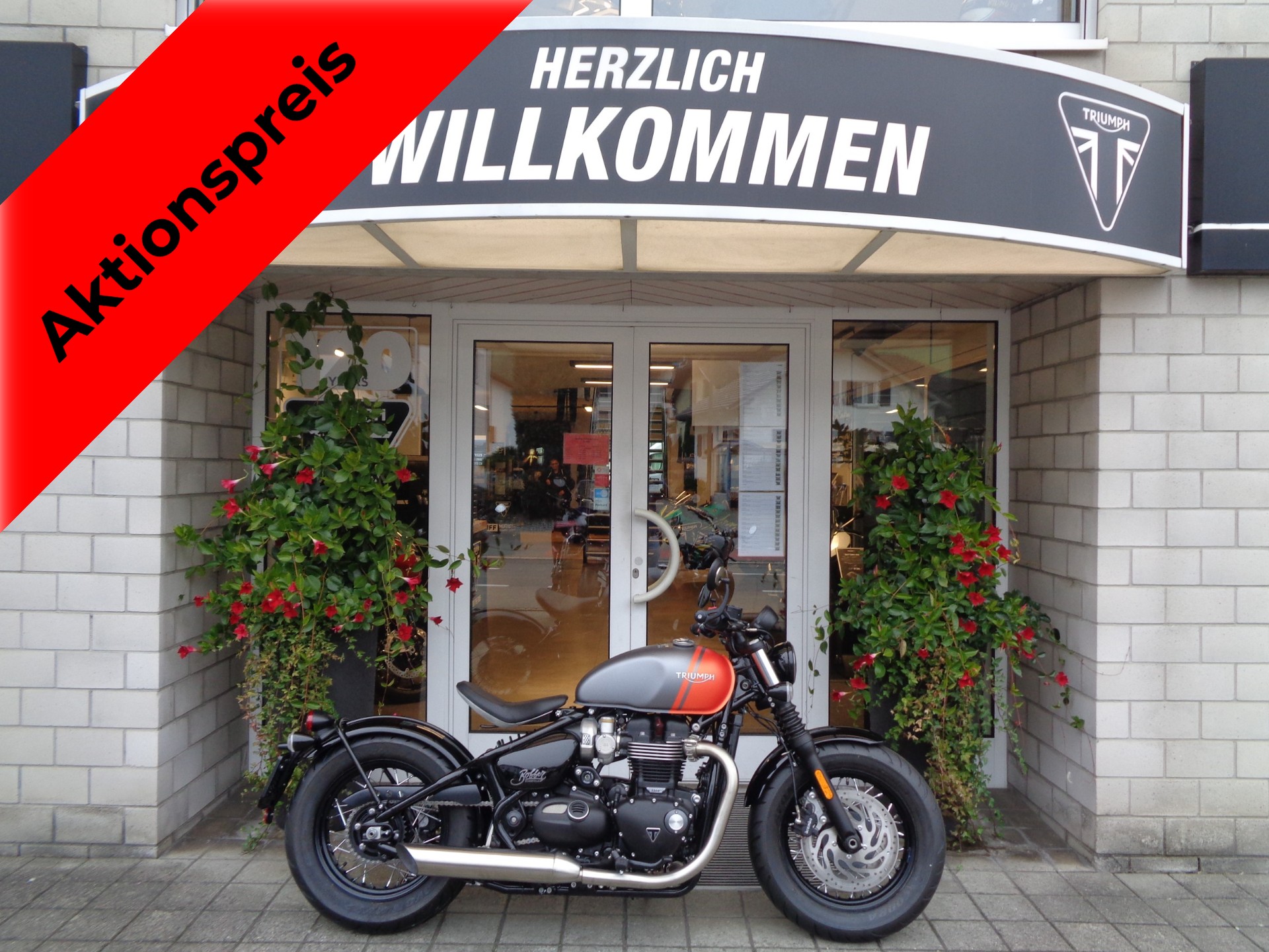 TRIUMPH Bonneville 1200 Bobber