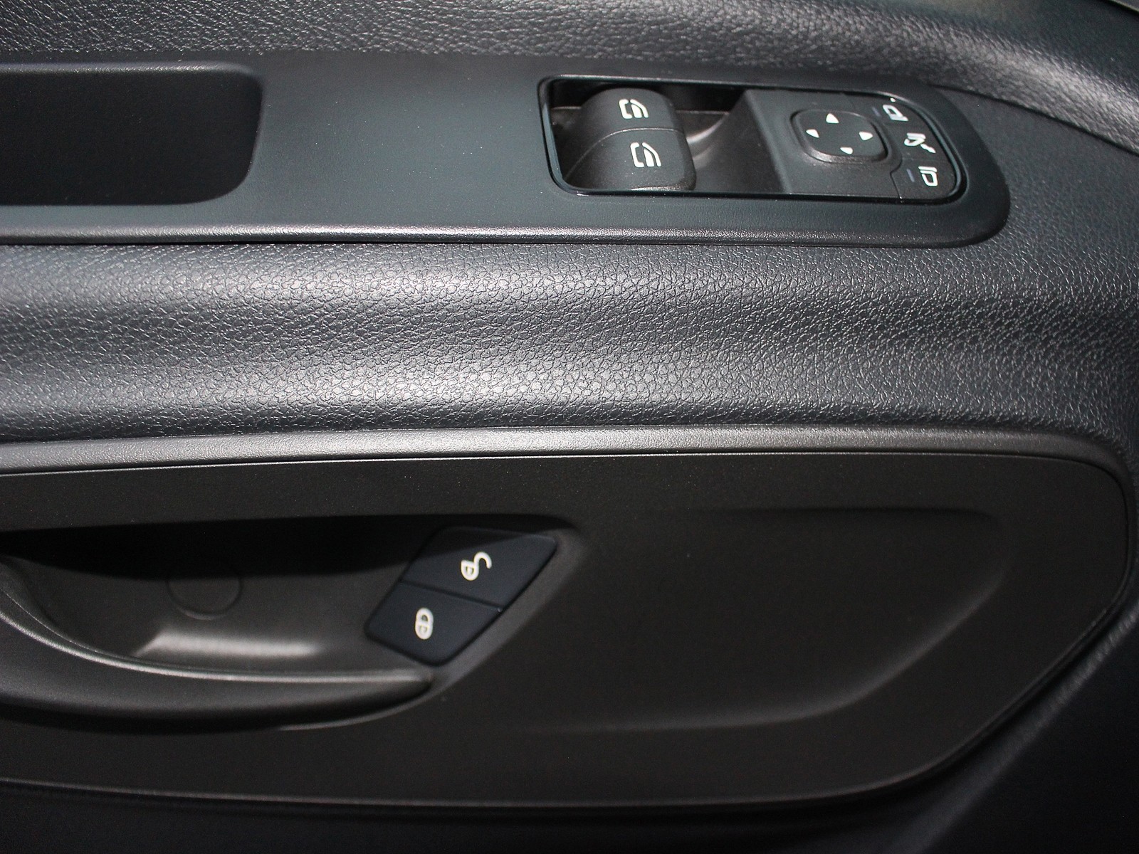 MERCEDES-BENZ Sprinter 319 CDI Pro CH 3665 S-image-7