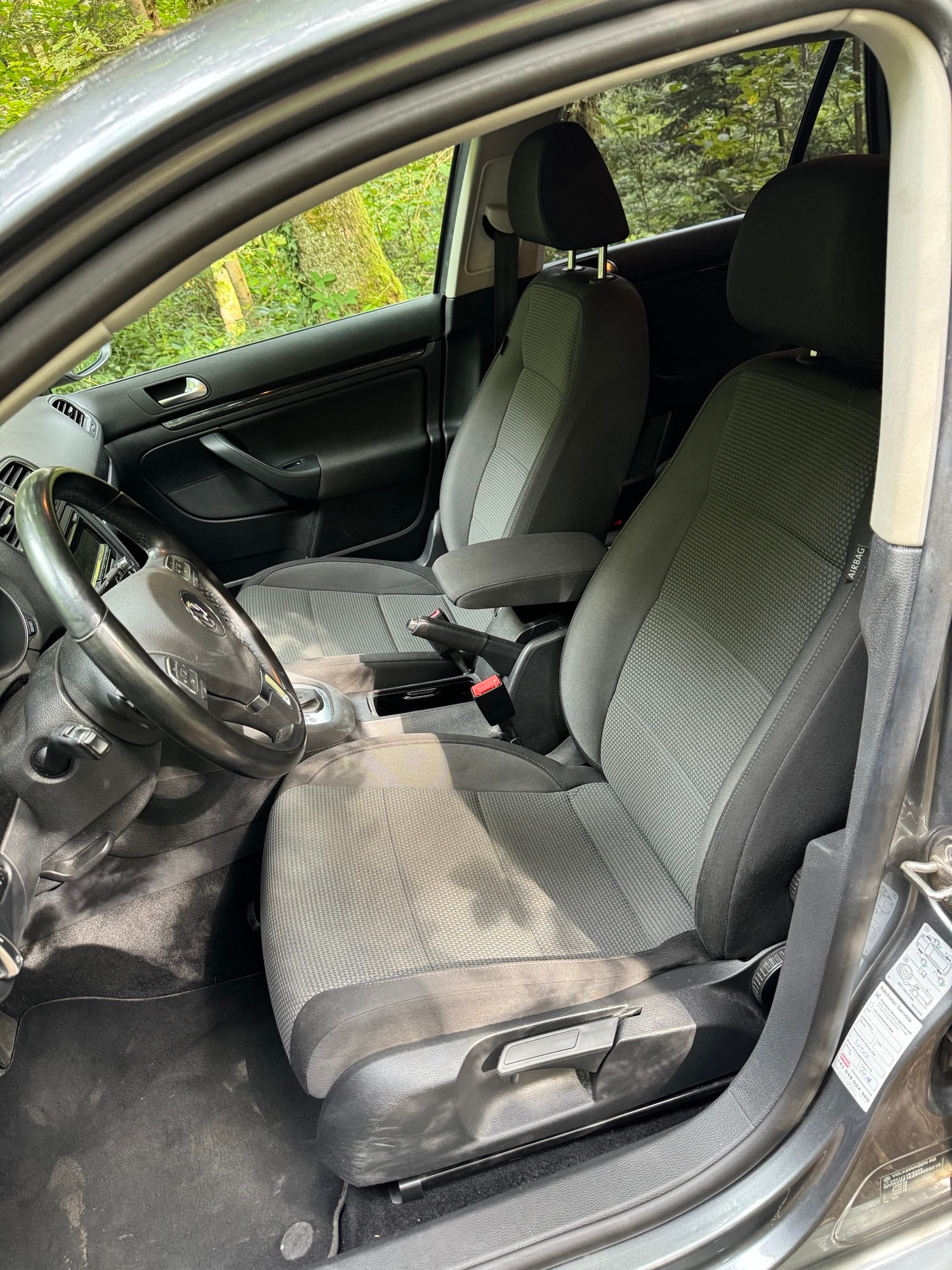 VW Golf Variant 1.2 TSI Comfortline DSG-image-5