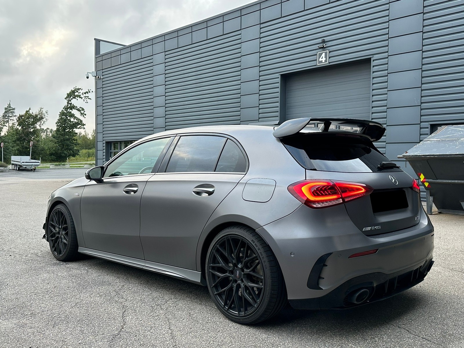 MERCEDES-BENZ A 35 AMG 4Matic Speedshift-image-5