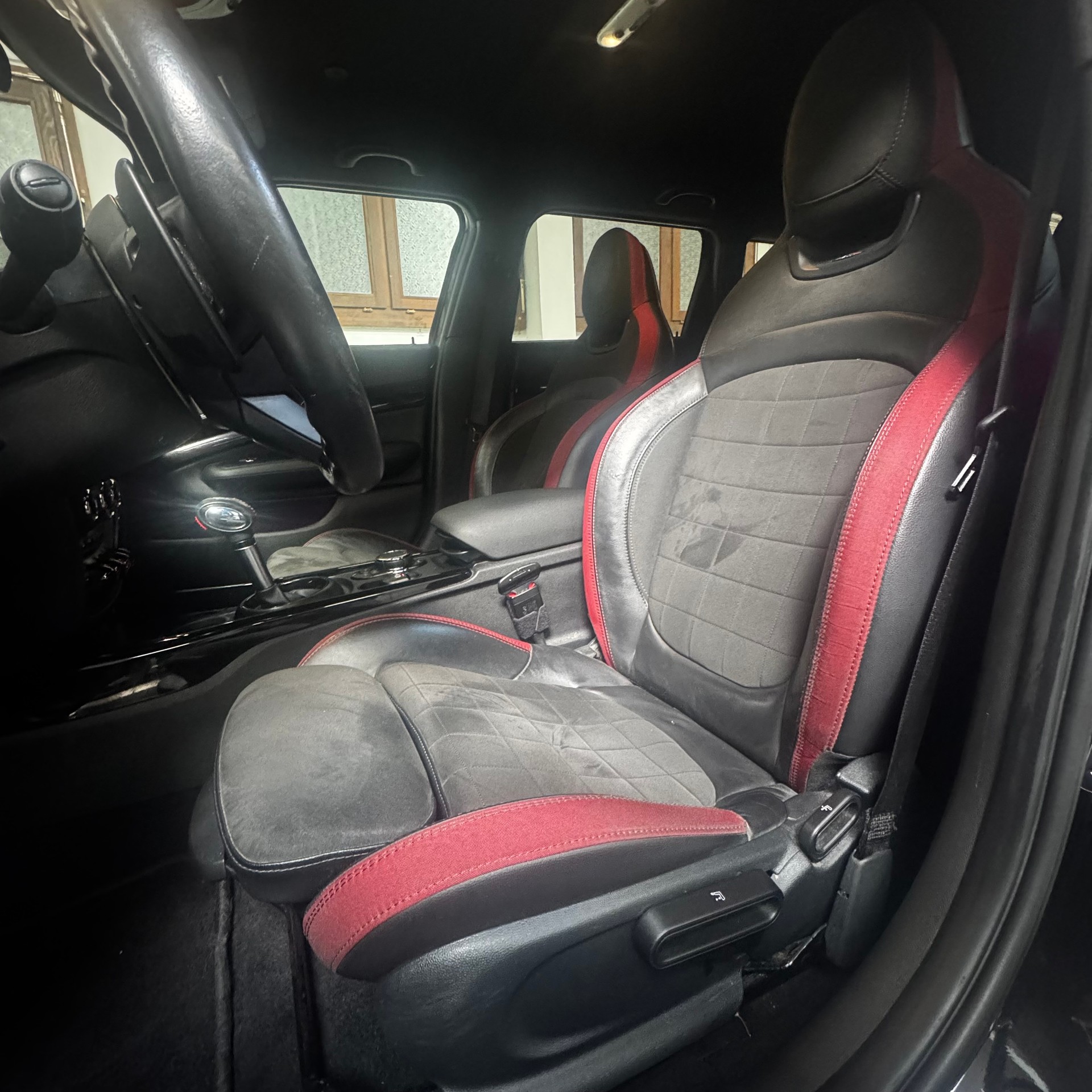 MINI Clubman Cooper John Cooper Works ALL4 Steptronic-image-6