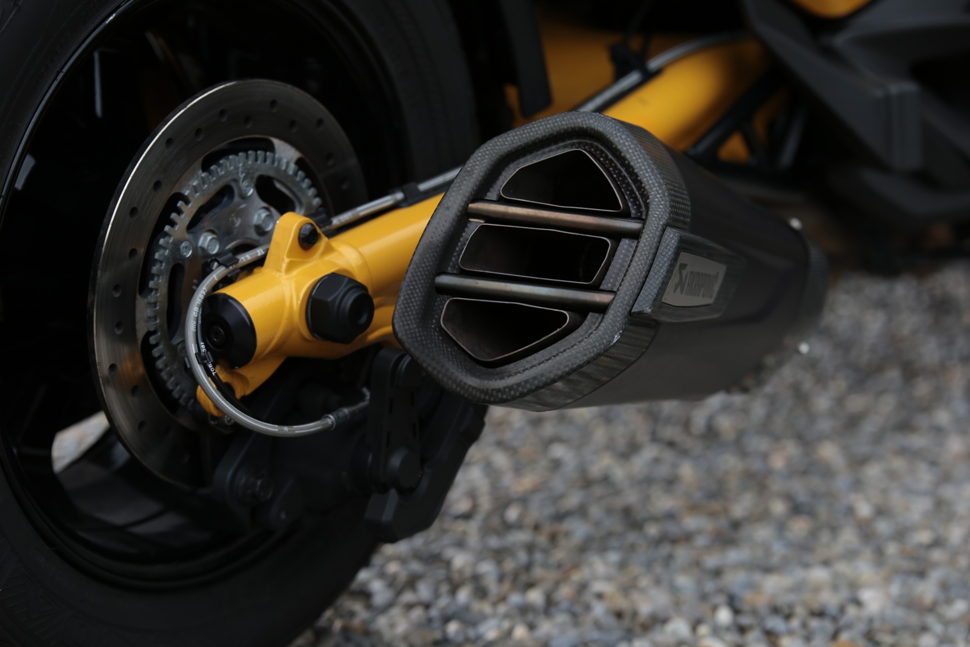 CAN-AM Spyder F3-S Daytona SE6-image-2