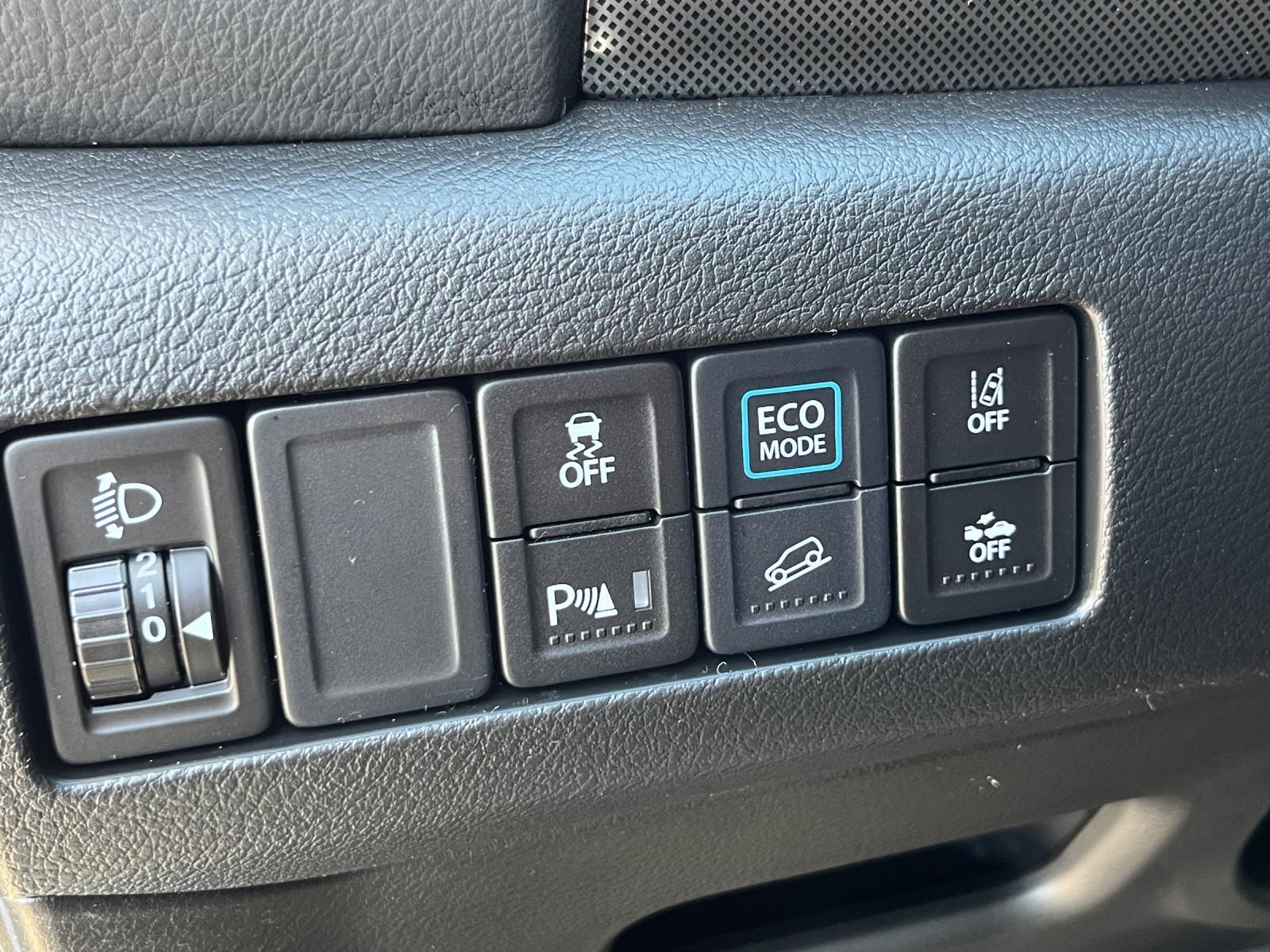 SUZUKI Vitara 1.5 Compact Top Hybrid 4x4-image-17
