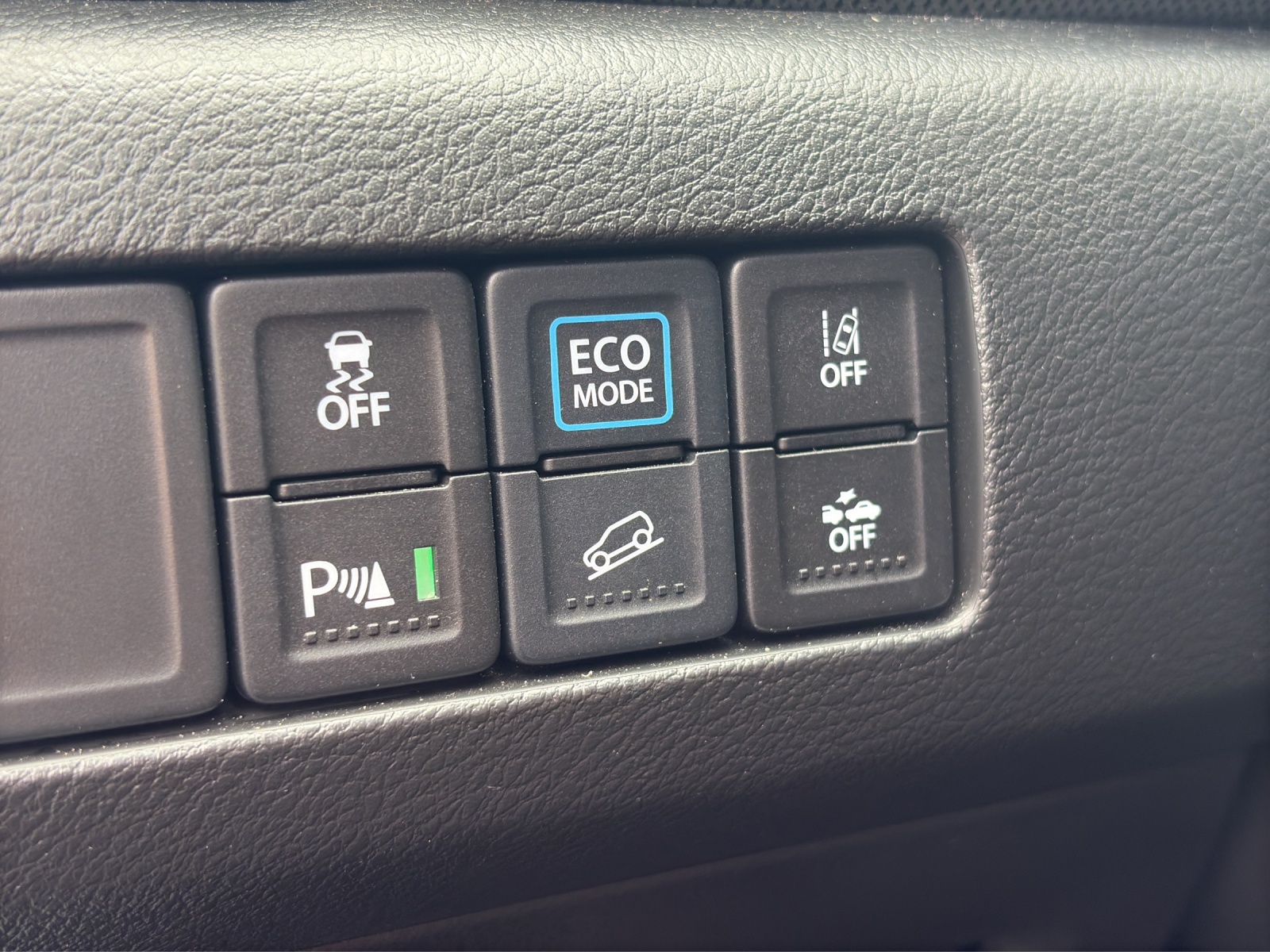 SUZUKI Vitara 1.5 Compact Top Hybrid 4x4-image-21