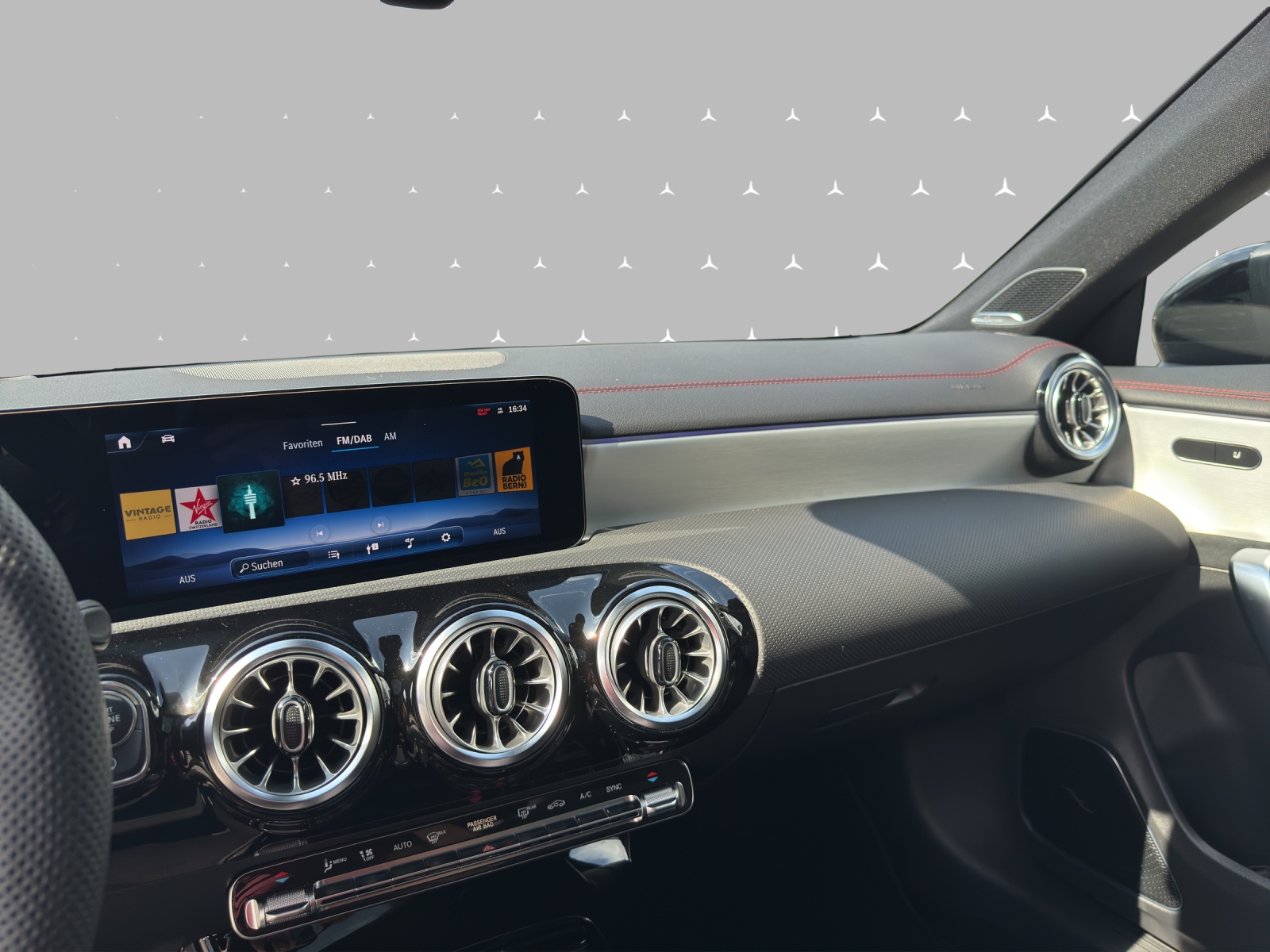 MERCEDES-BENZ CLA Shooting Brake 250 4Matic 8G-DCT-image-9
