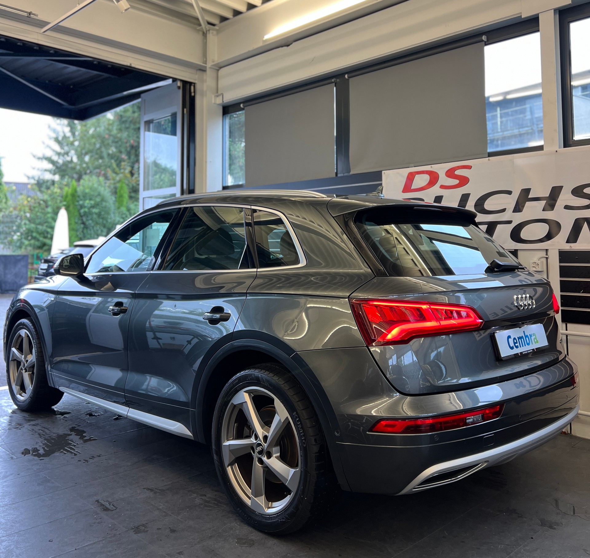 AUDI Q5 2.0 TDI sport quattro S-tronic-image-4