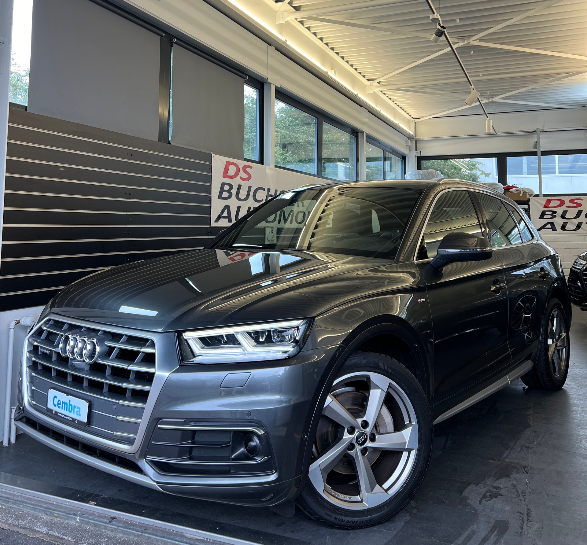 AUDI Q5 2.0 TDI sport quattro S-tronic-image-0