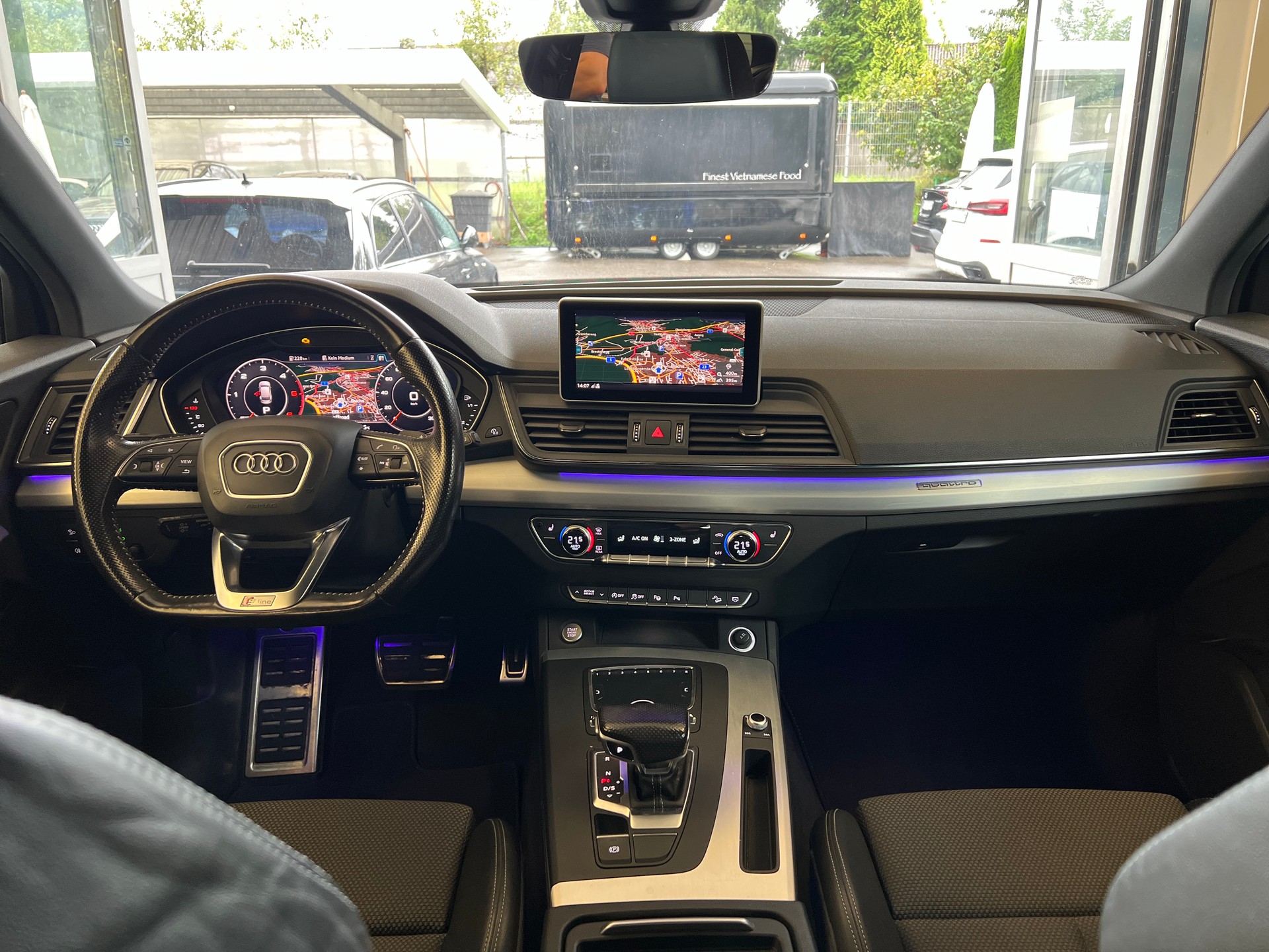 AUDI Q5 2.0 TDI sport quattro S-tronic-image-8