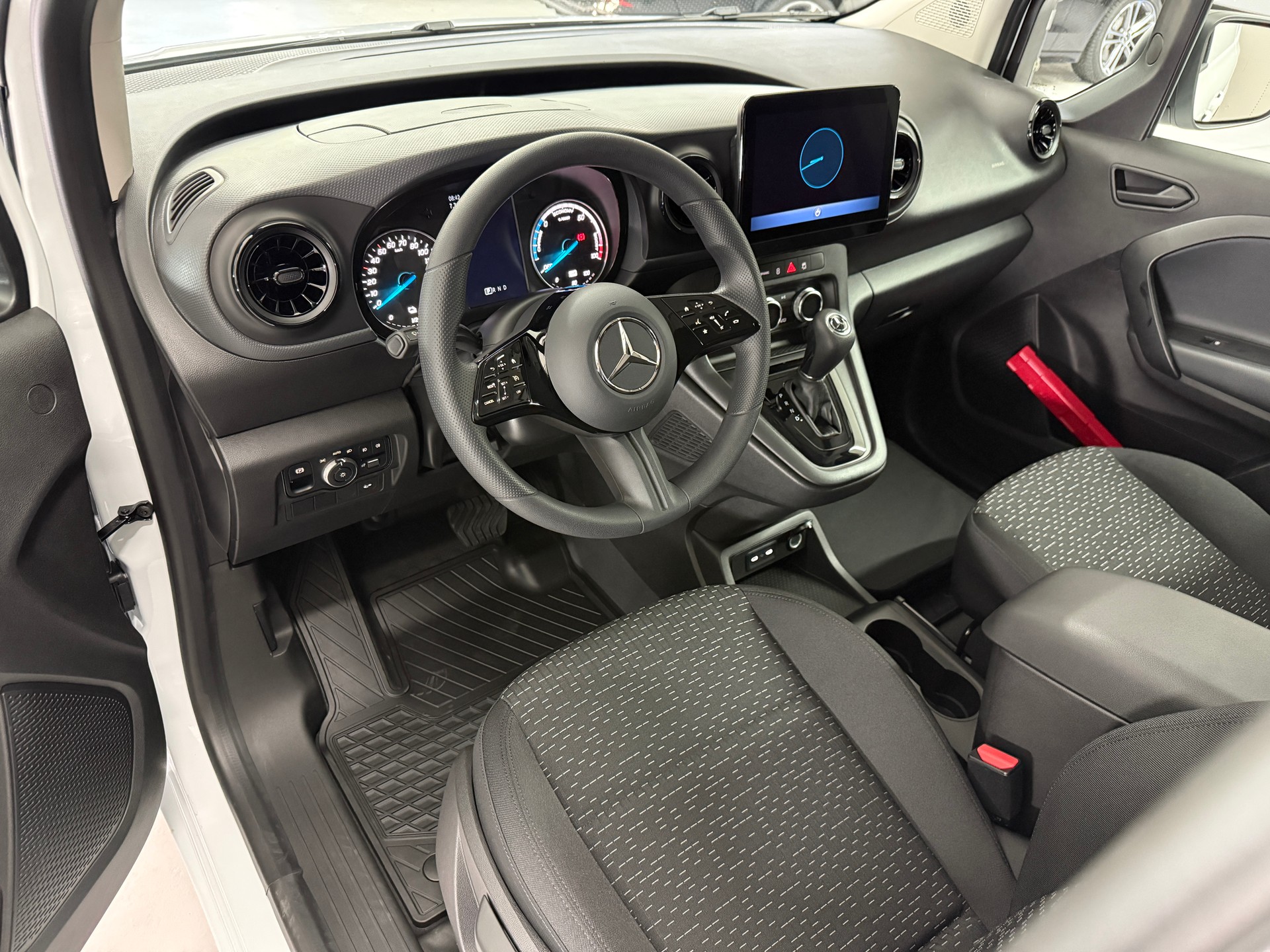MERCEDES-BENZ eCitan Standard 2716mm S WORKER-image-6