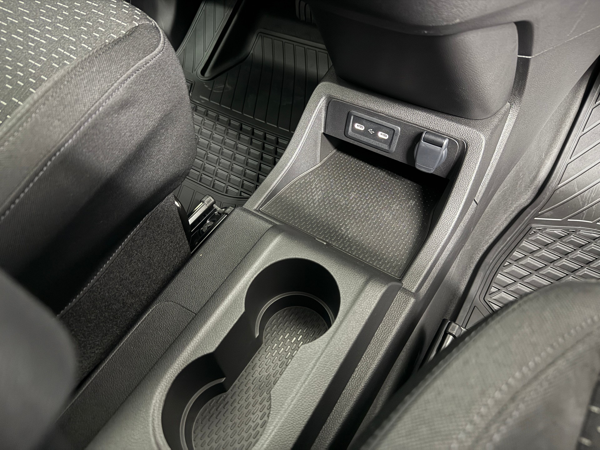 MERCEDES-BENZ eCitan Standard 2716mm S WORKER-image-13