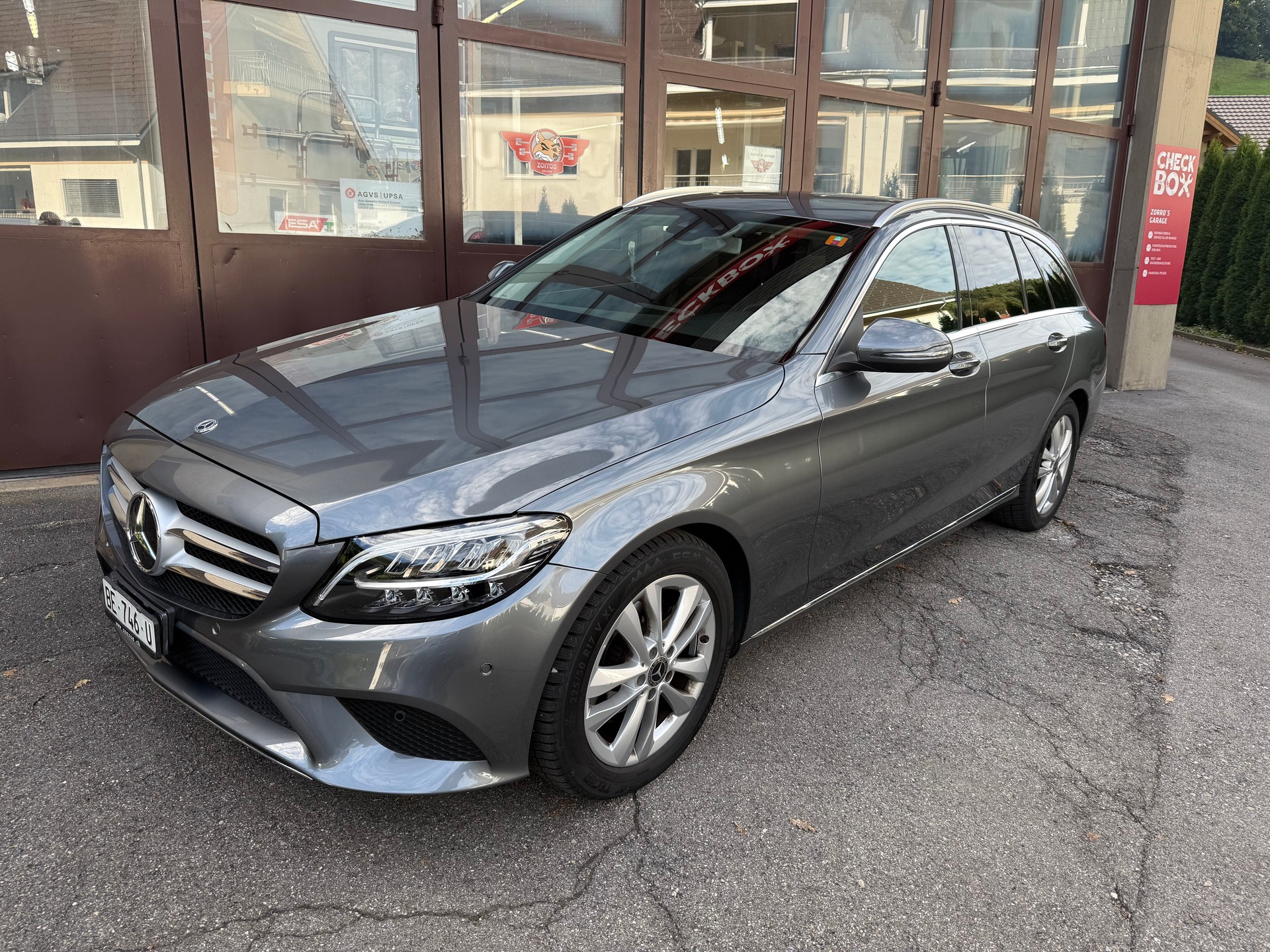 MERCEDES-BENZ C 180 Avantgarde 9G-Tronic