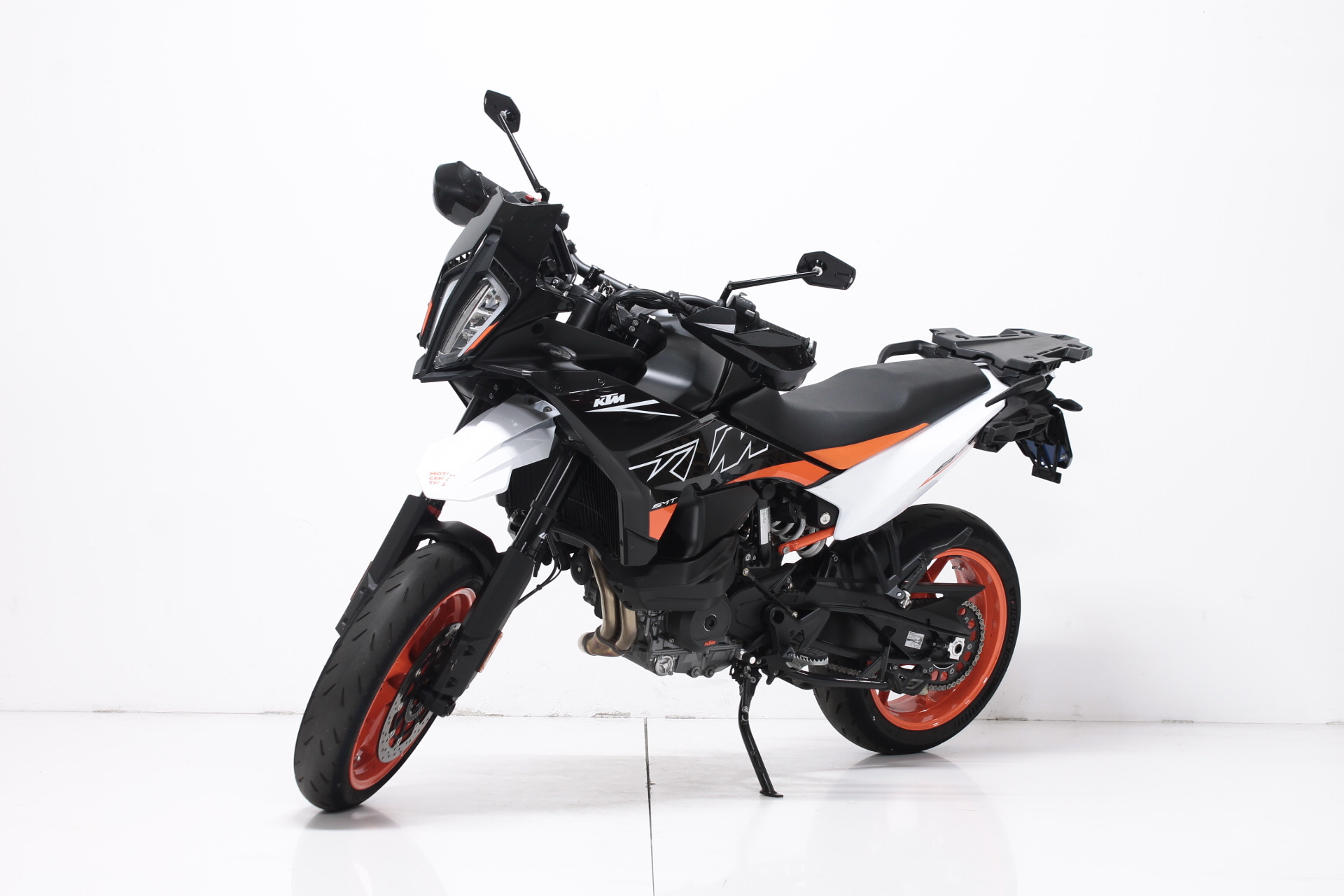KTM 890 SMT-showroom-element-3