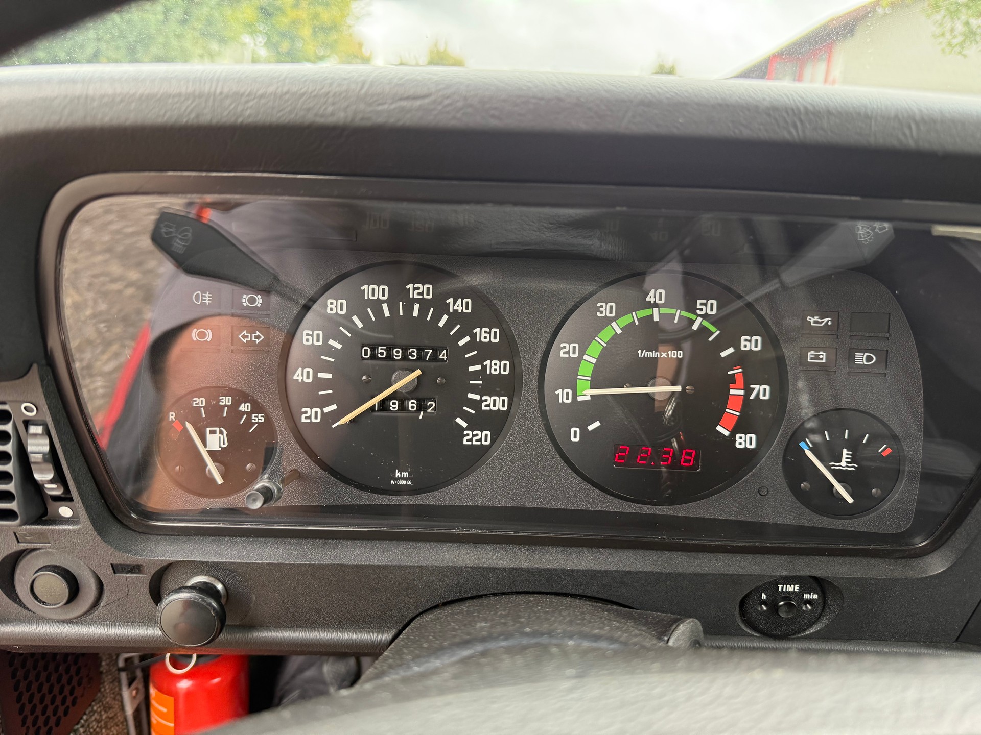 BMW 320-image-11