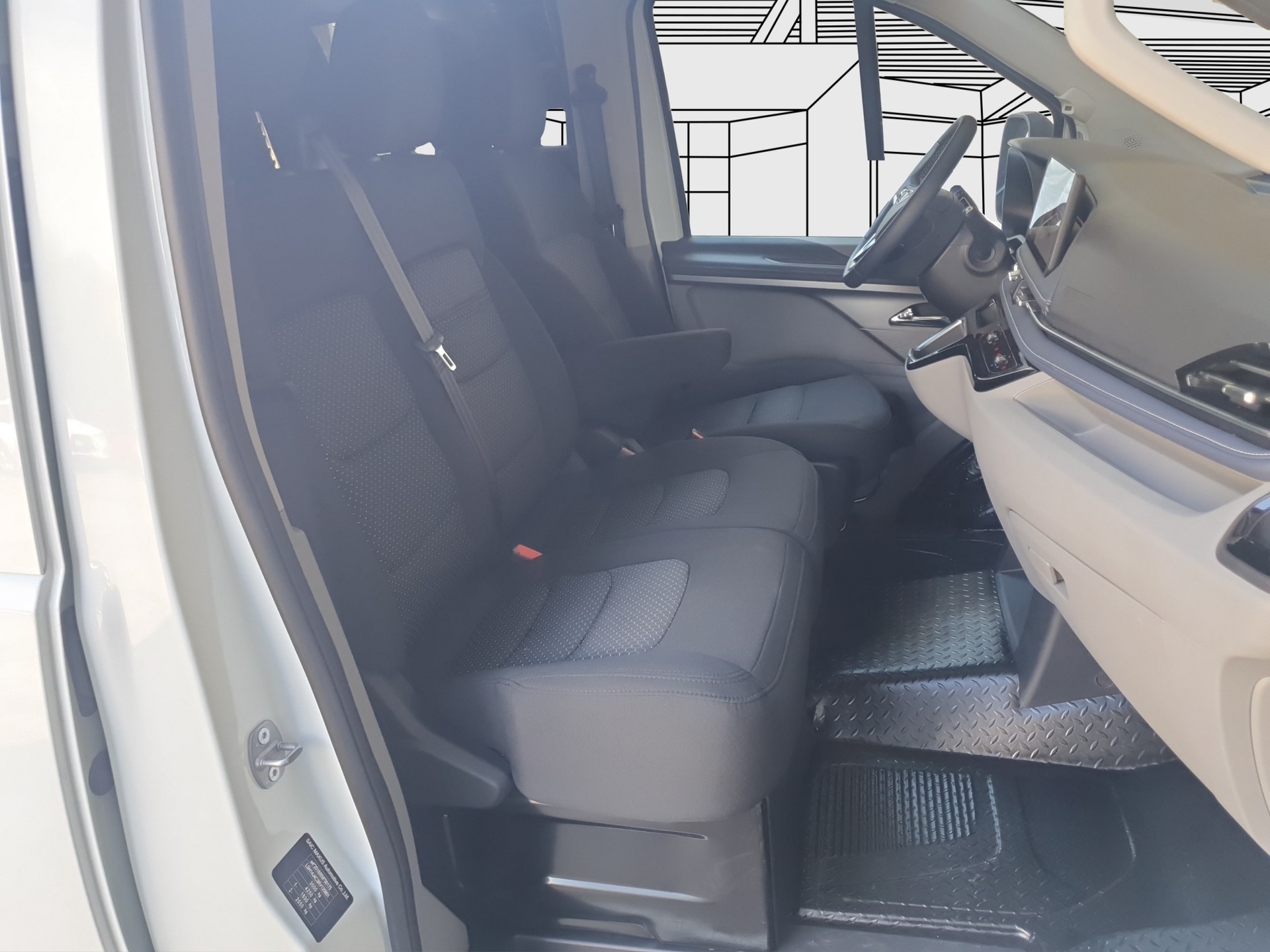 MAXUS eDeliver 7 fourg. L1 E-Motor 77kWh-image-13