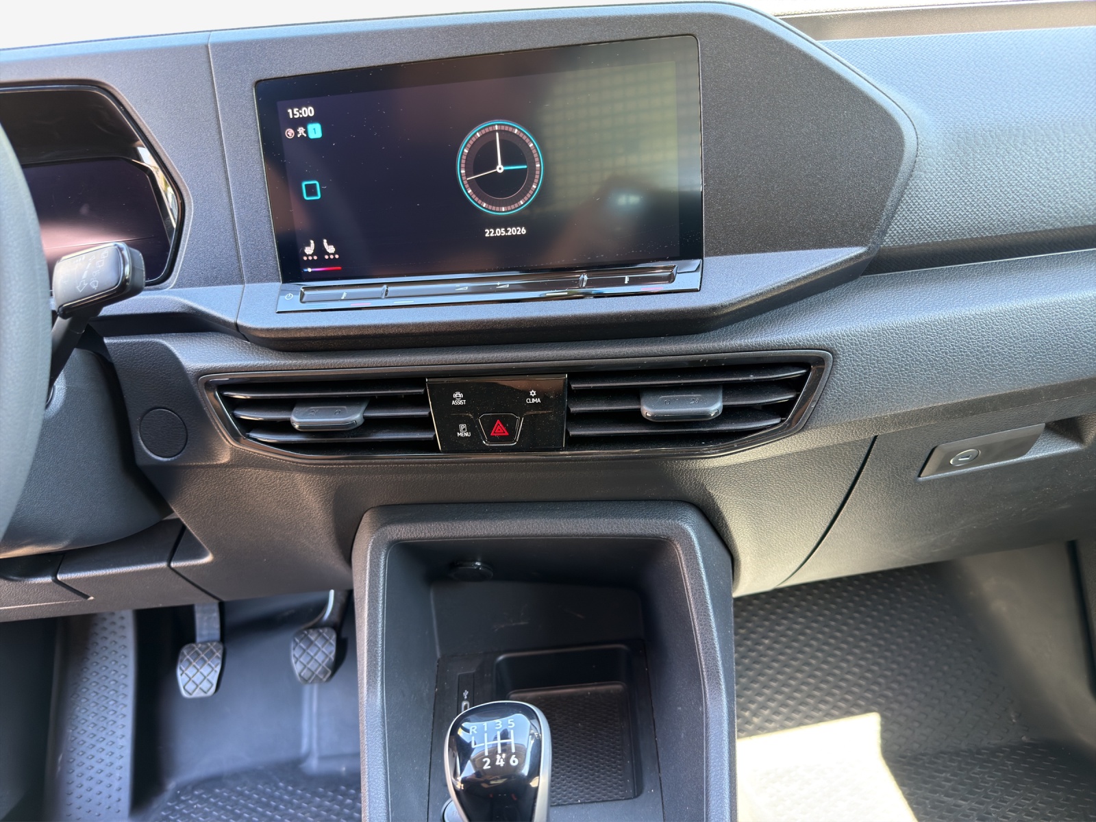 VW Caddy Cargo 2.0TDI-image-10