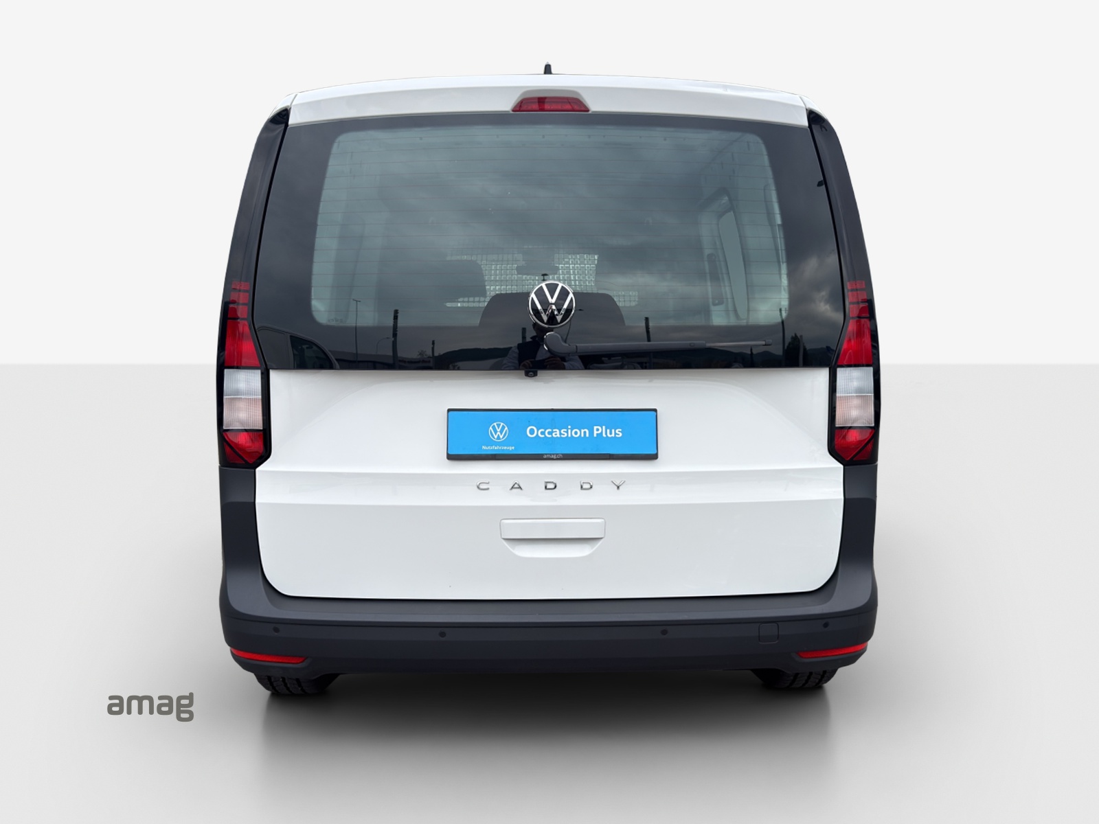 VW Caddy Cargo 2.0TDI-image-3