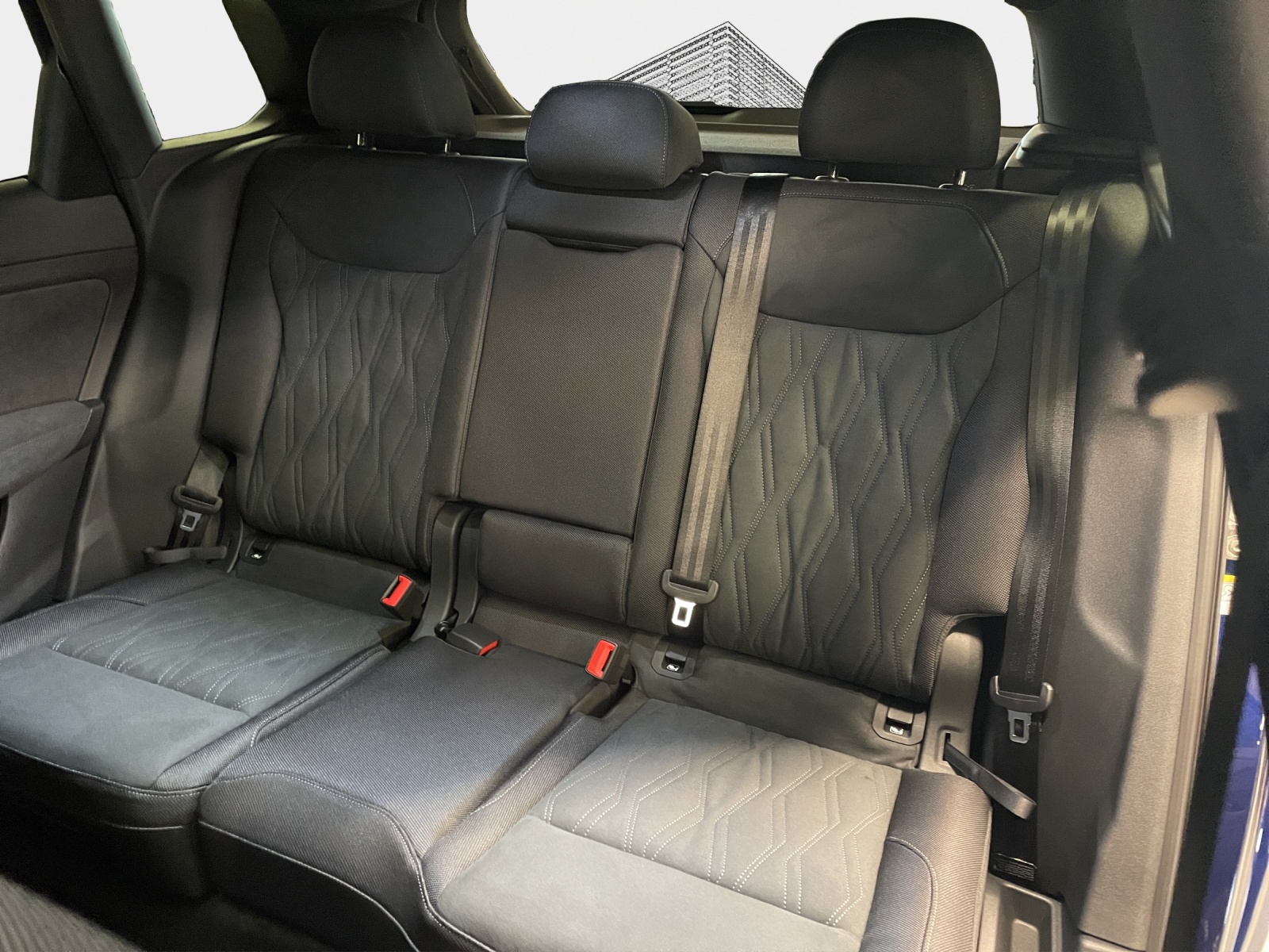 AUDI Q3 SUV TFSI quattro 195 kW S tronic-image-11