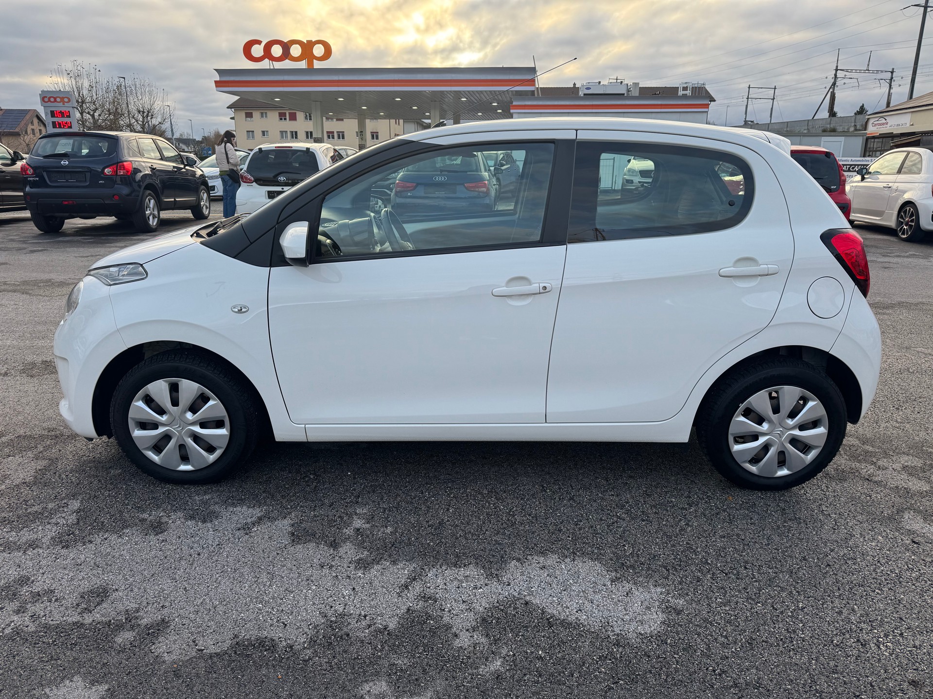CITROEN C1 1.0 VTi ETG5 Feel Airscape-image-2
