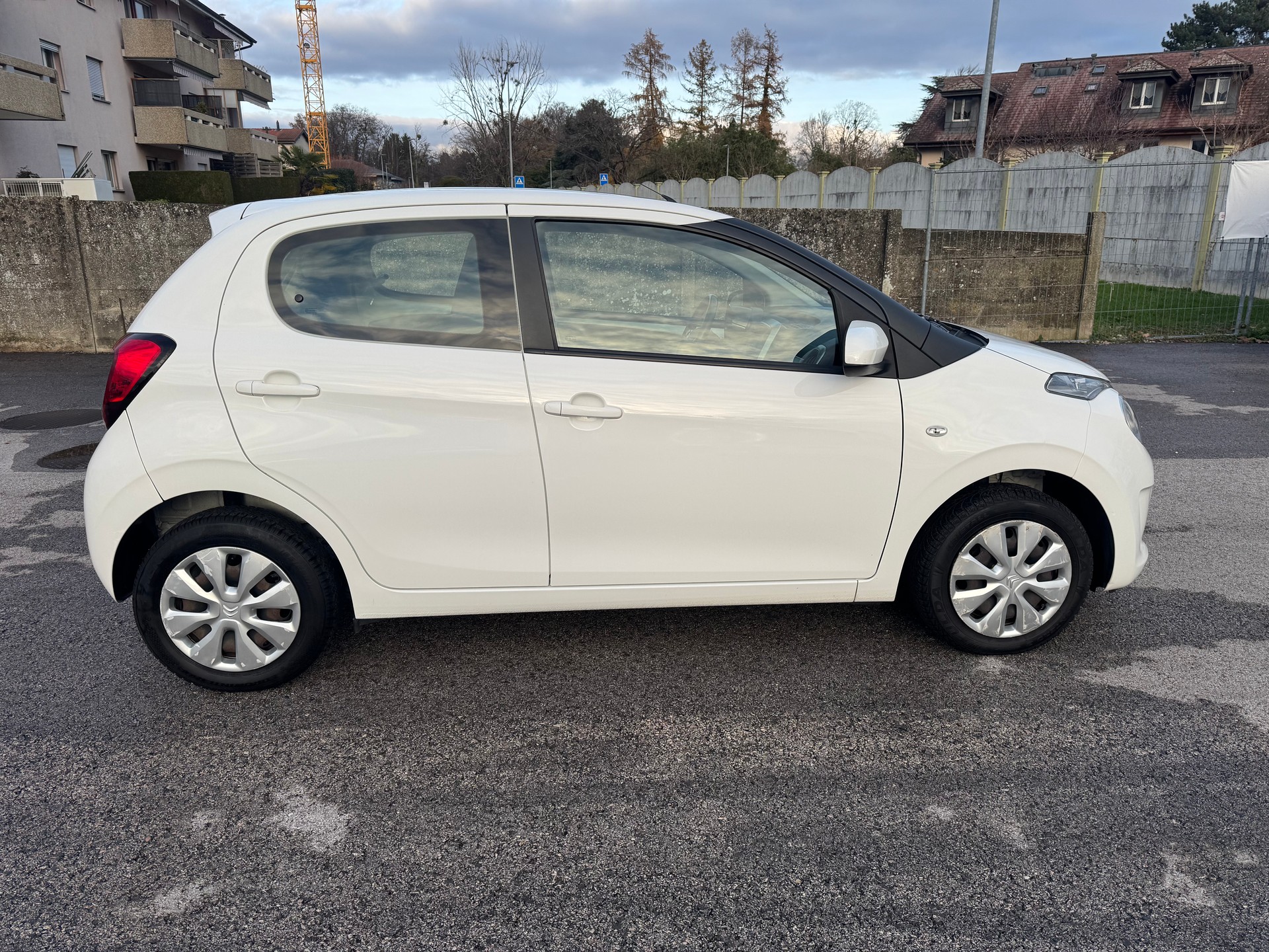CITROEN C1 1.0 VTi ETG5 Feel Airscape-image-6